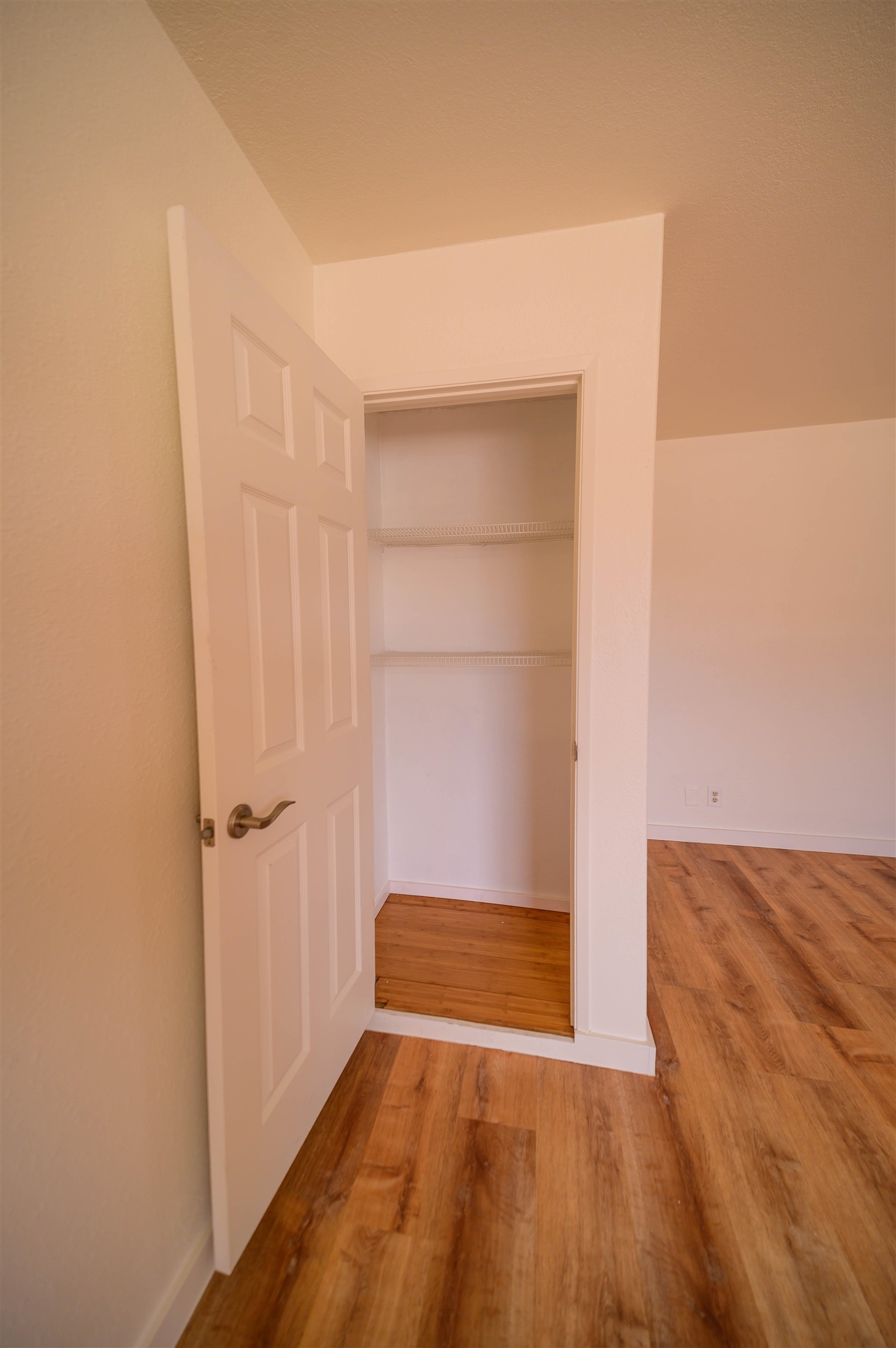 148  Hoomoku St , Kahului home - photo 15 of 37