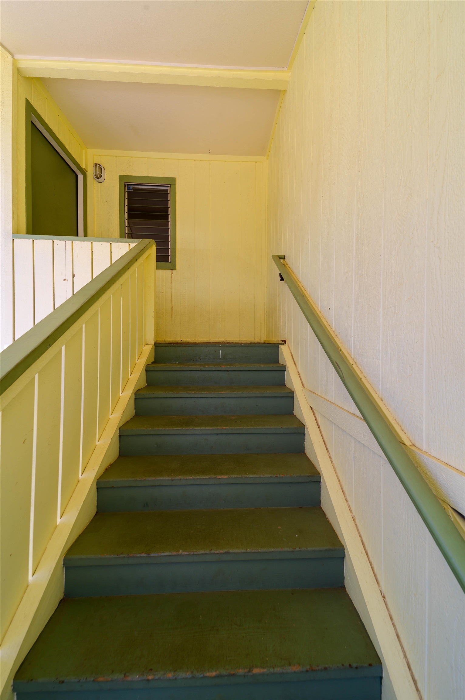 148  Hoomoku St , Kahului home - photo 3 of 37