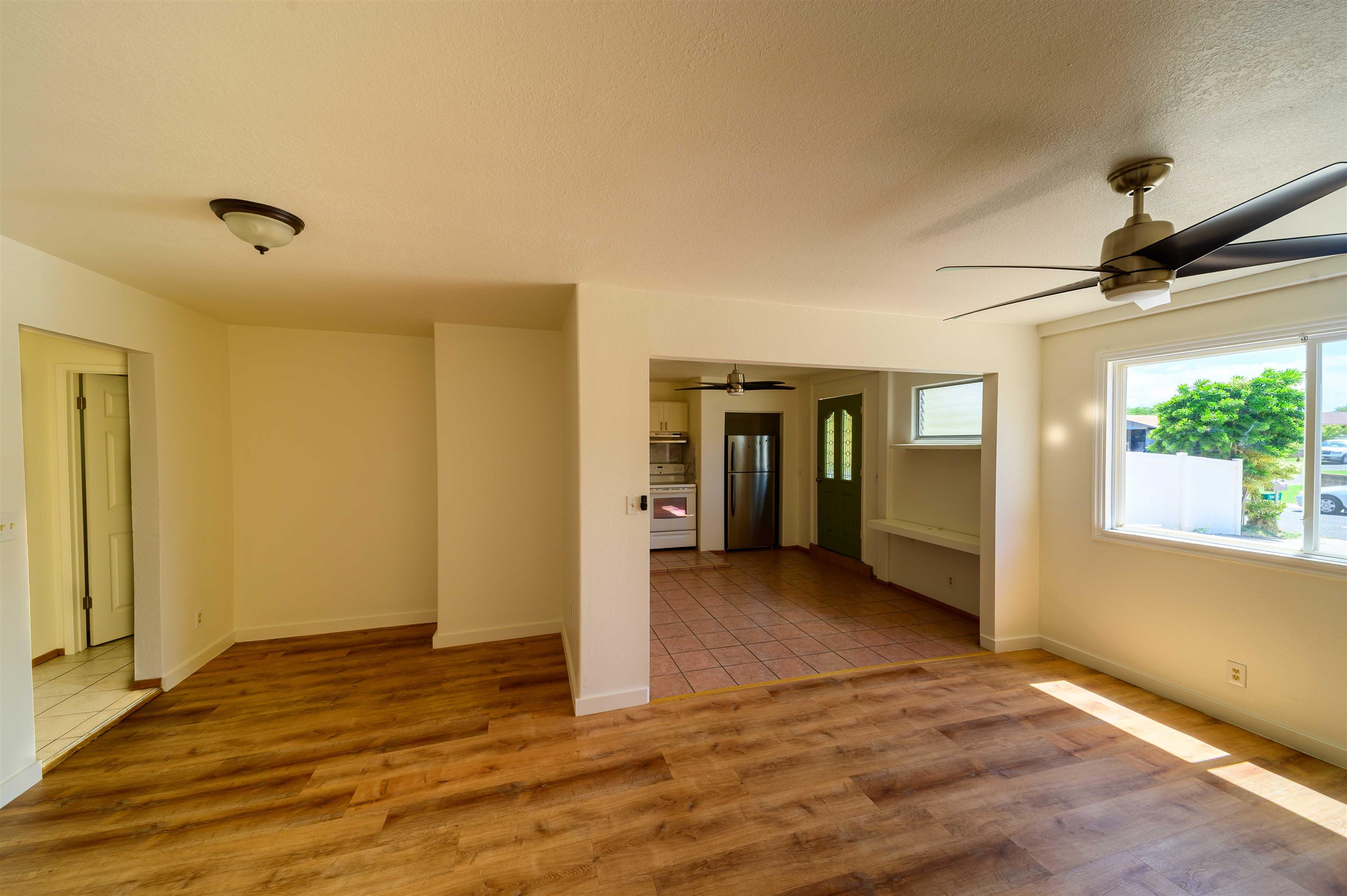 148  Hoomoku St , Kahului home - photo 30 of 37