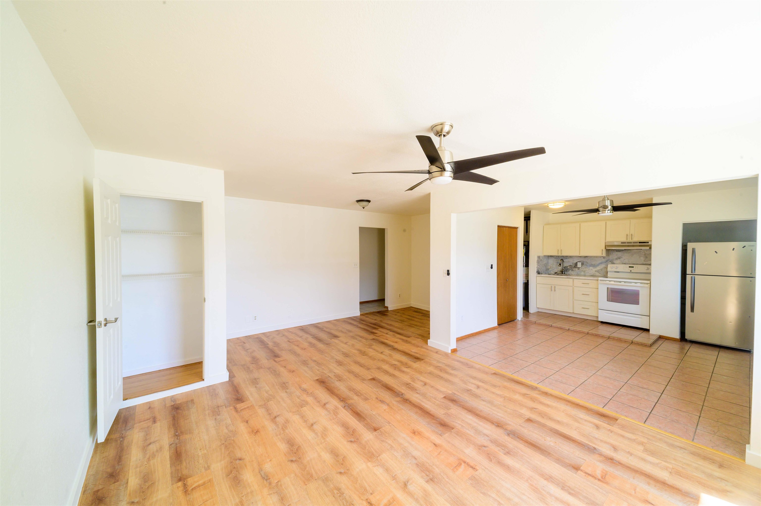 148  Hoomoku St , Kahului home - photo 33 of 37