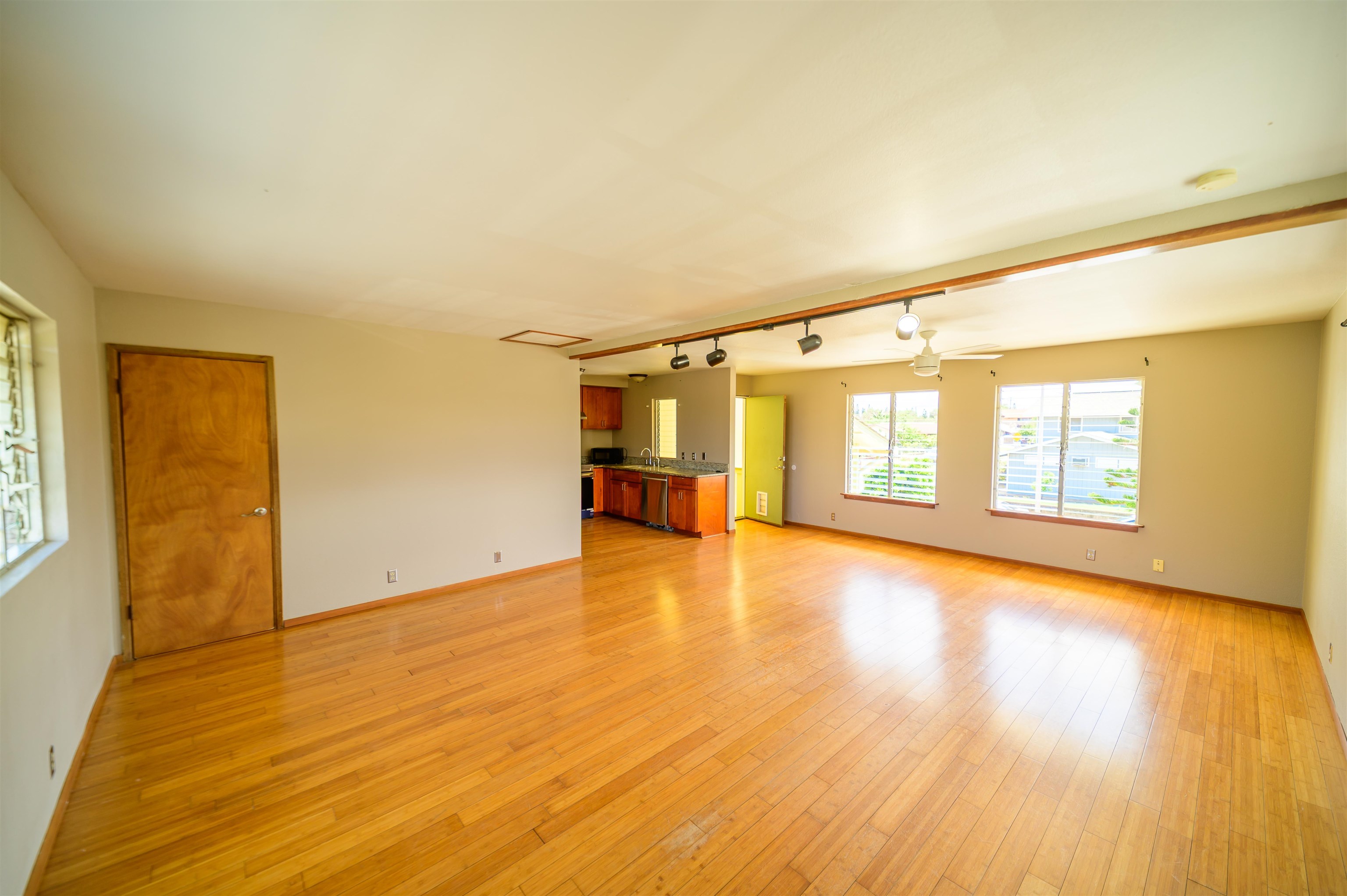 148  Hoomoku St , Kahului home - photo 13 of 46