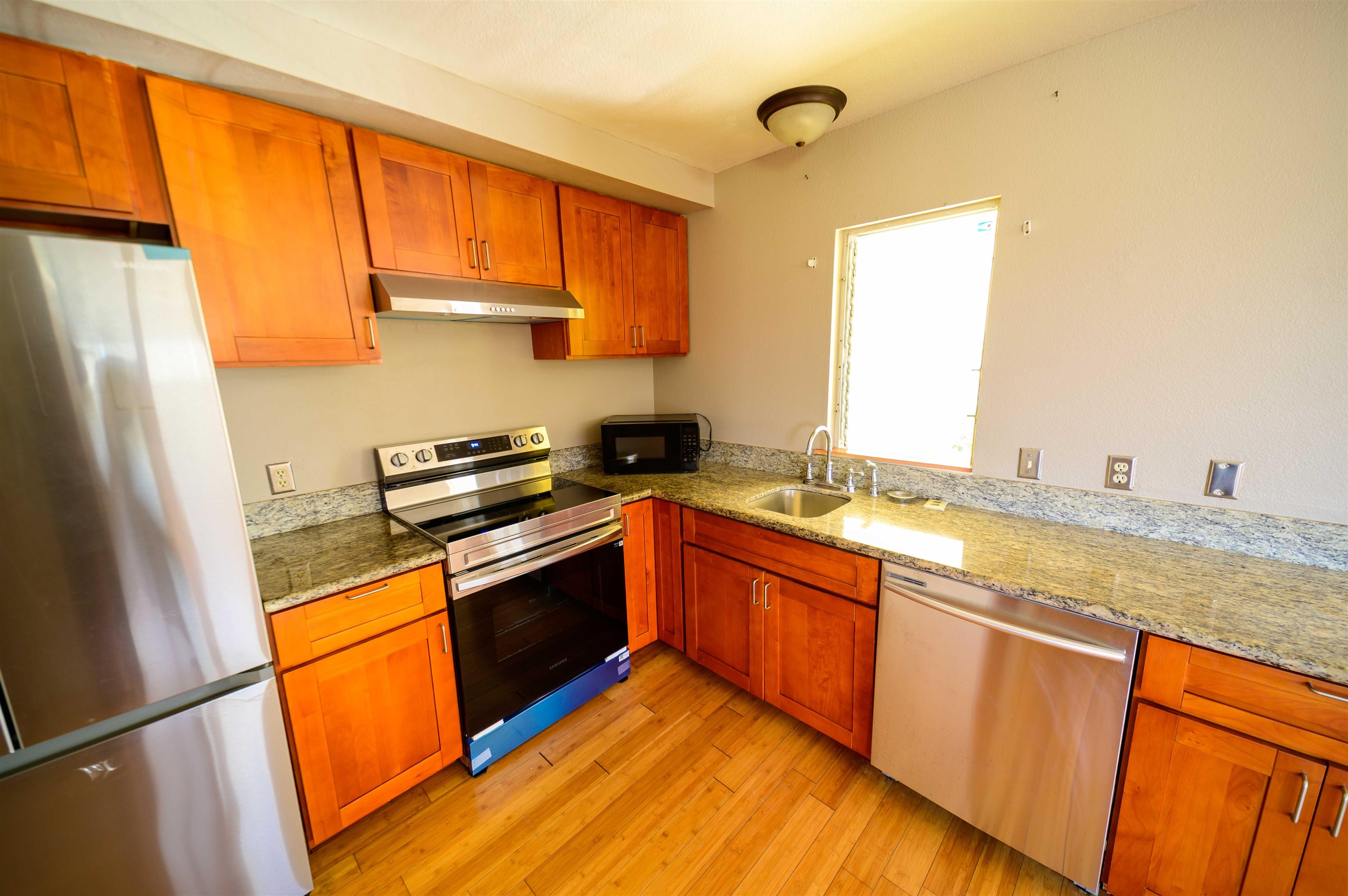 148  Hoomoku St , Kahului home - photo 14 of 46