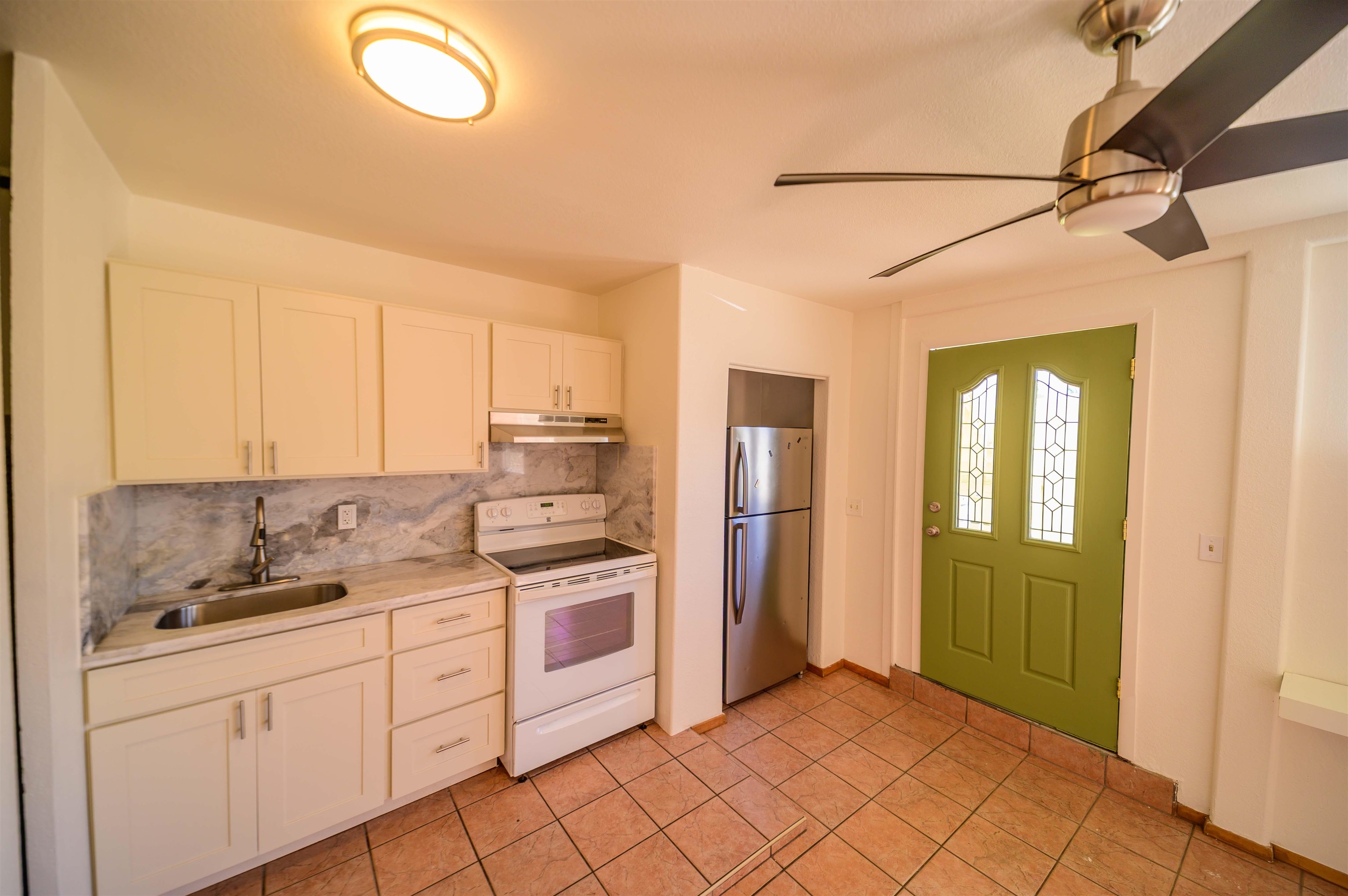 148  Hoomoku St , Kahului home - photo 24 of 46