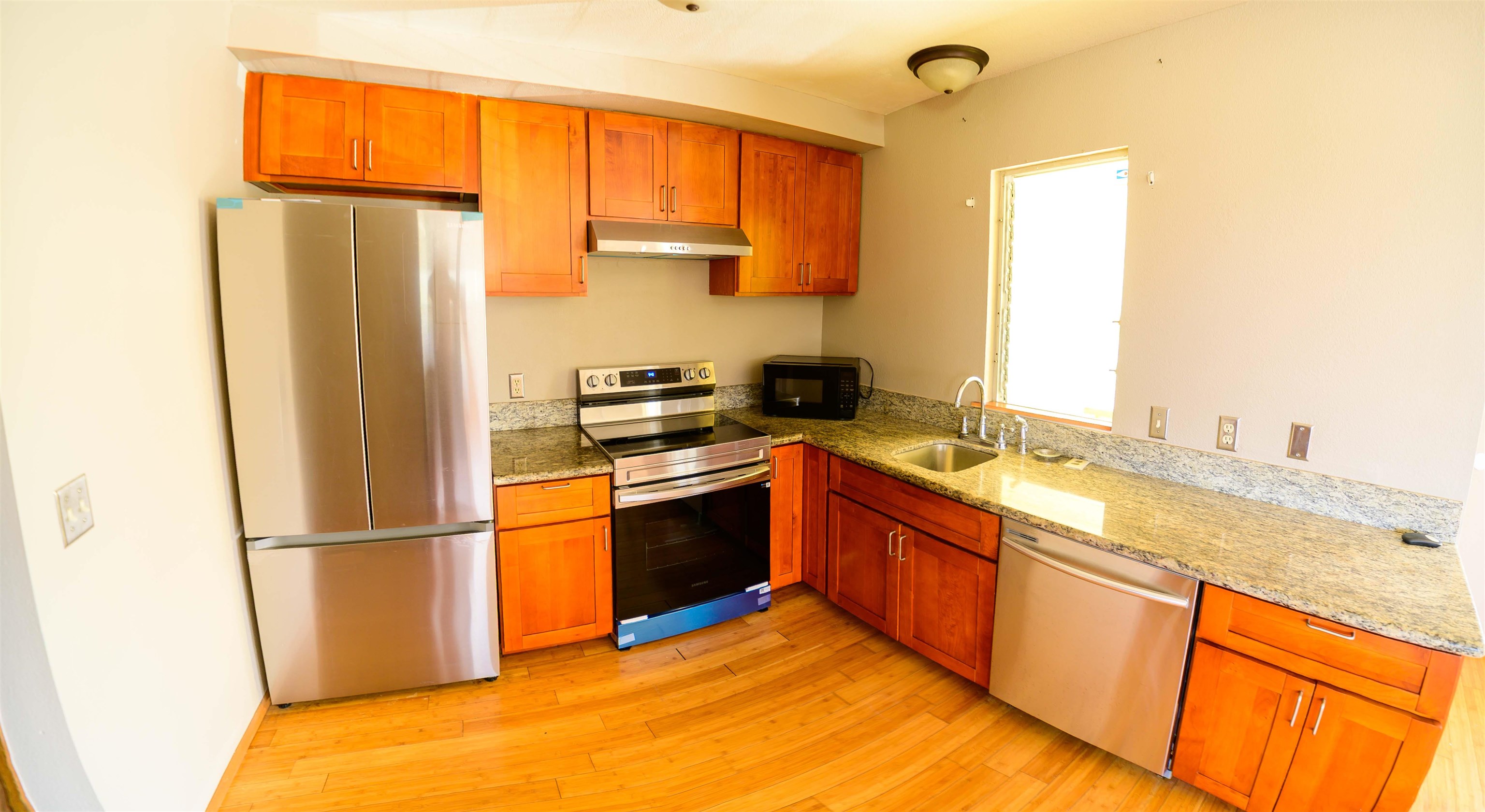 148  Hoomoku St , Kahului home - photo 4 of 46