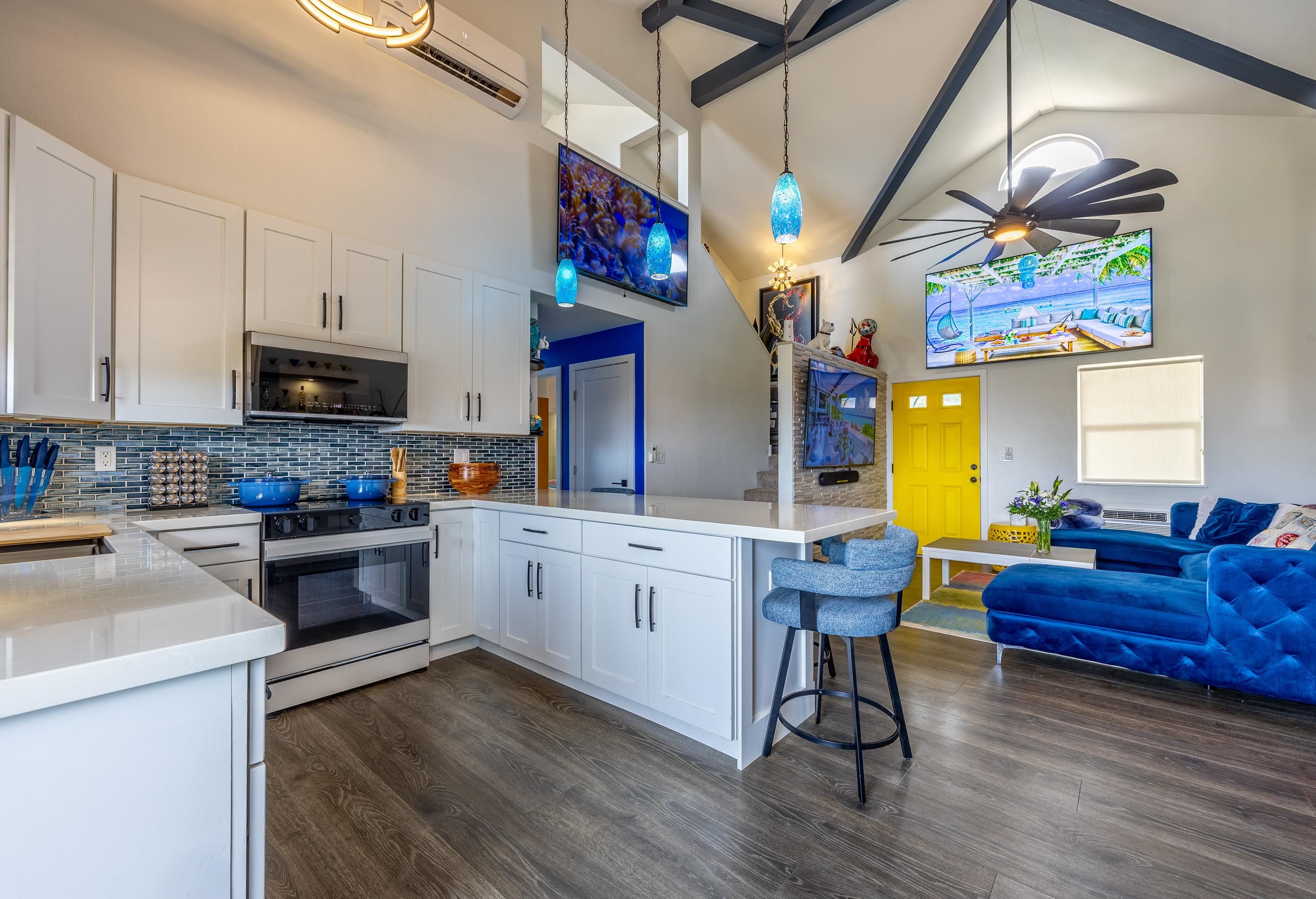 Villas at Kahana Ridge condo # 432, Lahaina, Hawaii - photo 2 of 31