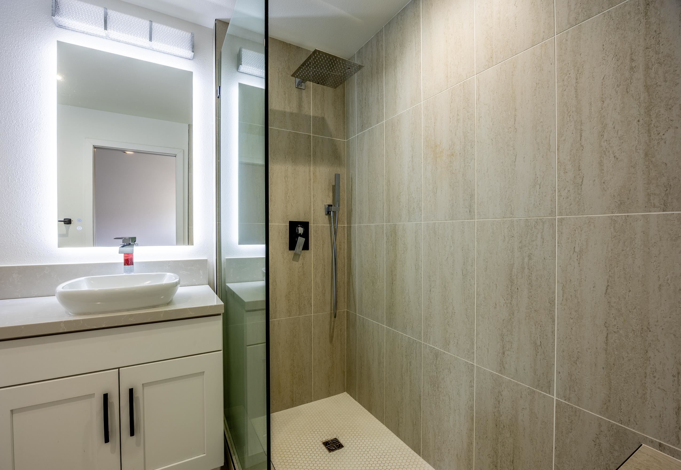 Villas at Kahana Ridge condo # 432, Lahaina, Hawaii - photo 12 of 31