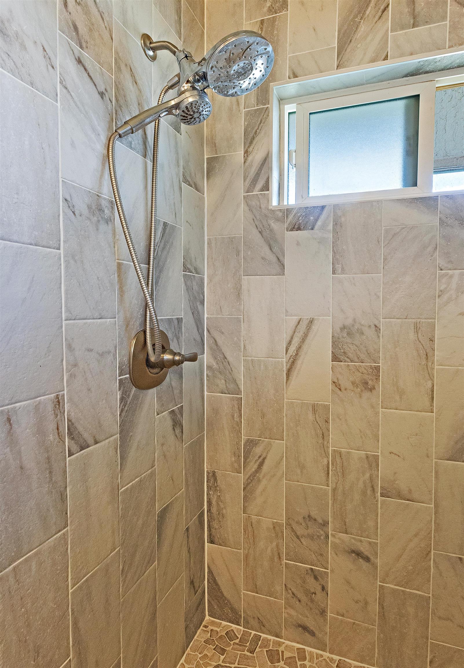 Villas at Kenolio I condo # 15A, Kihei, Hawaii - photo 27 of 38