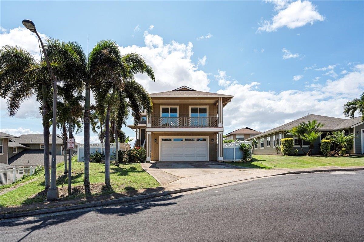 15  Awikiwiki Pl Kehalani, Wailuku home - photo 2 of 46