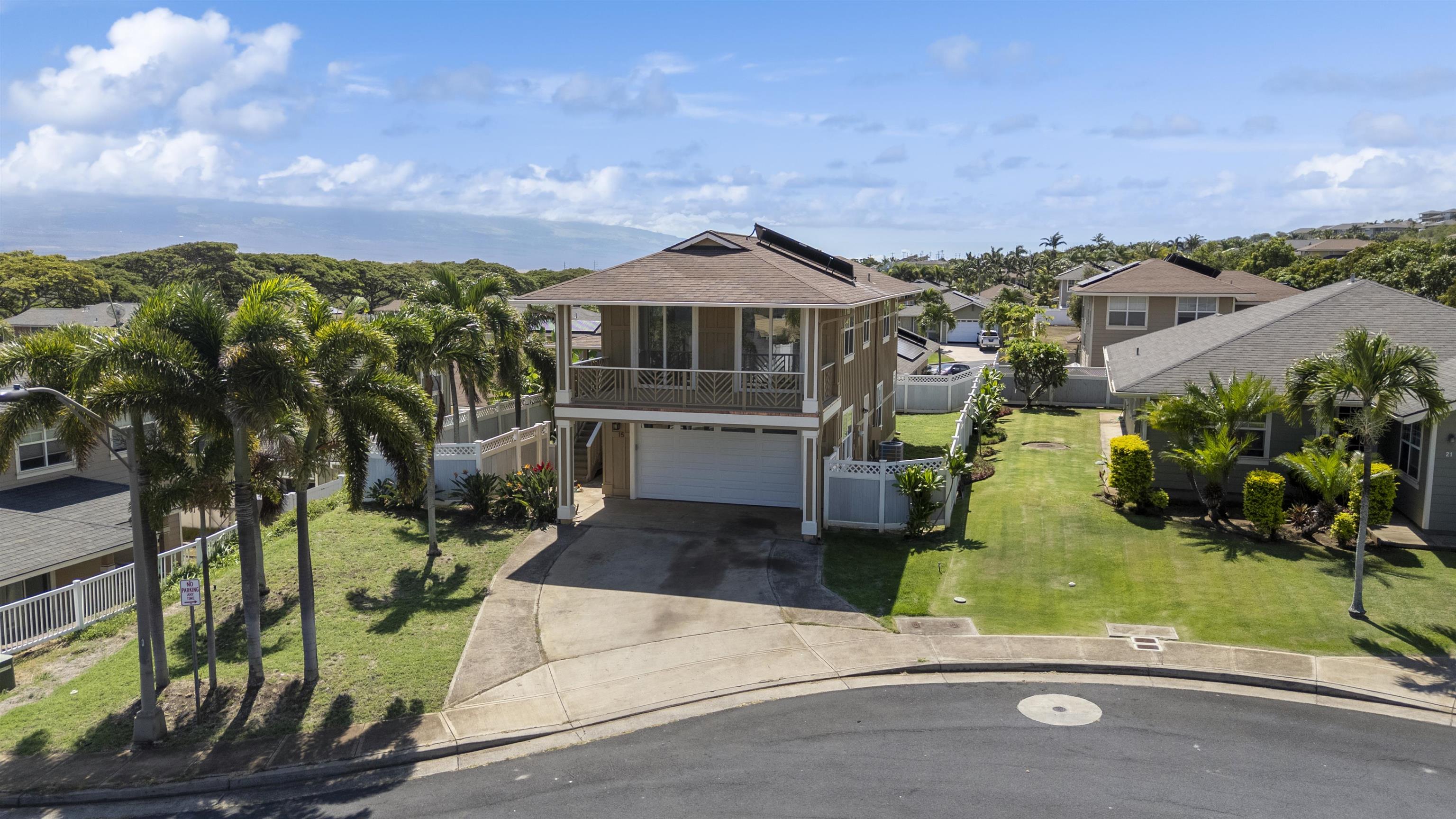15  Awikiwiki Pl , Wailuku home - photo 3 of 30