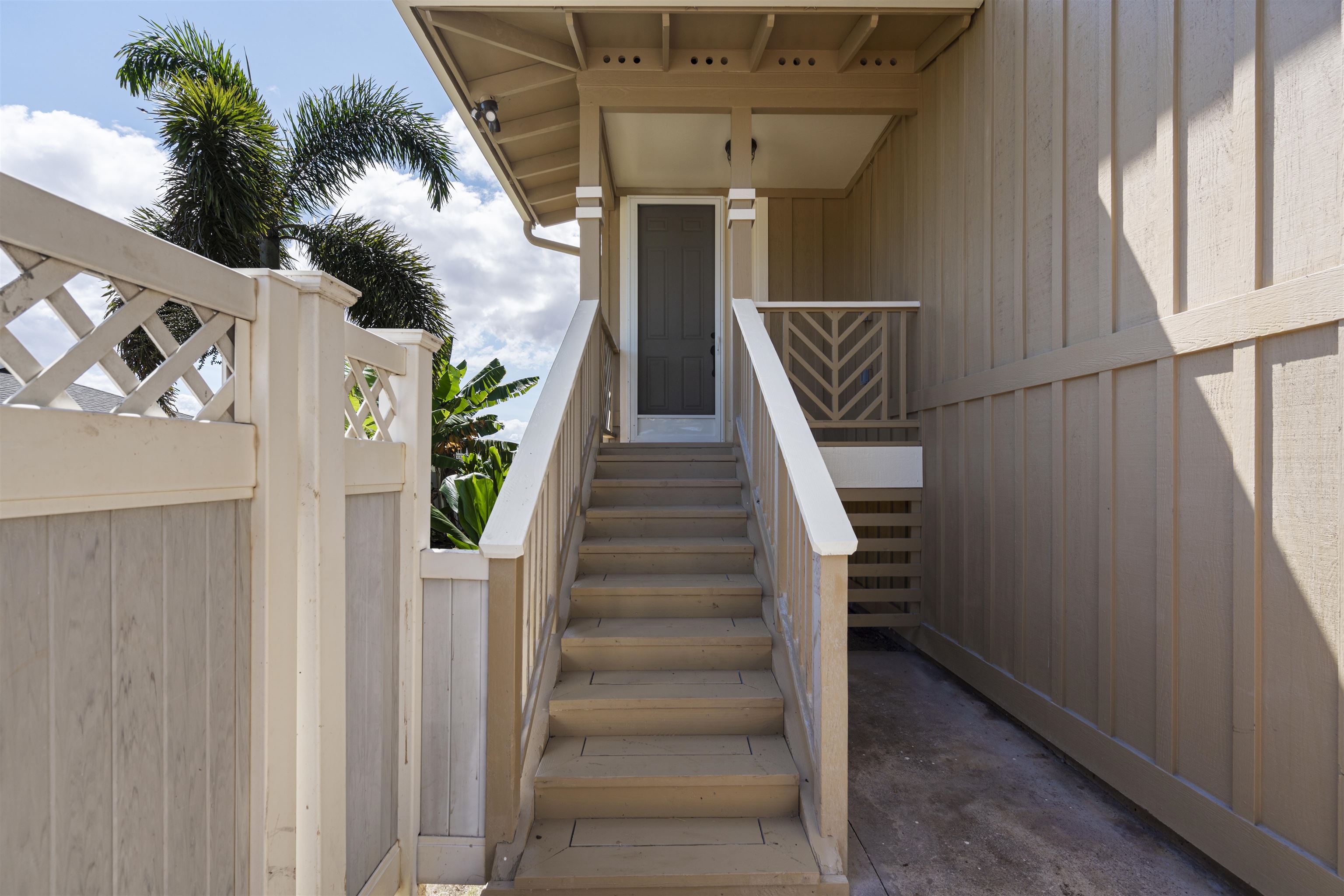 15  Awikiwiki Pl , Wailuku home - photo 4 of 30