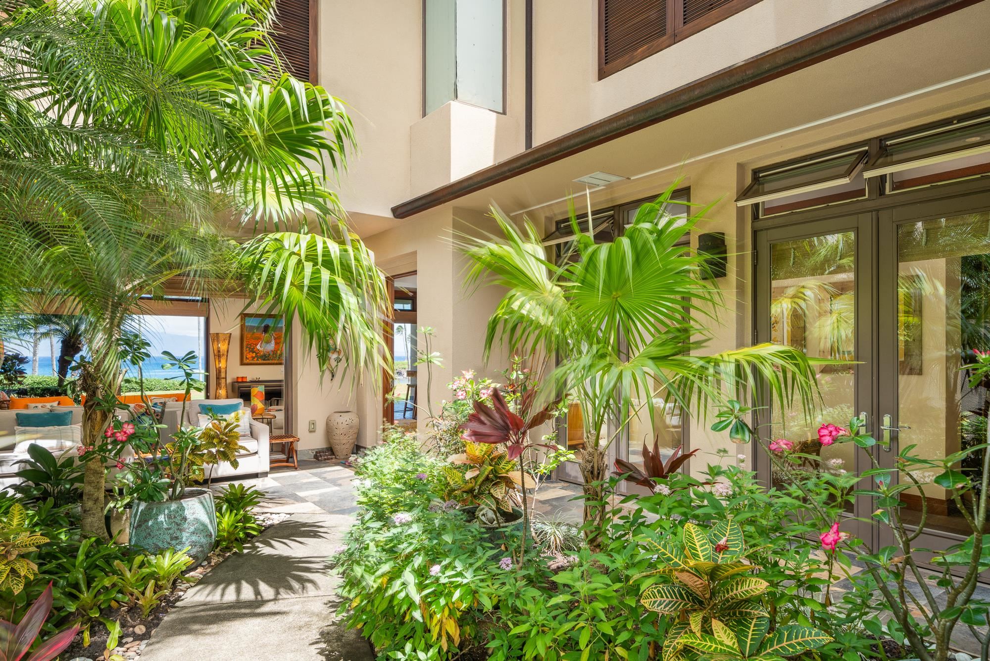 Coconut Grove condo # 15, Lahaina, Hawaii - photo 26 of 50