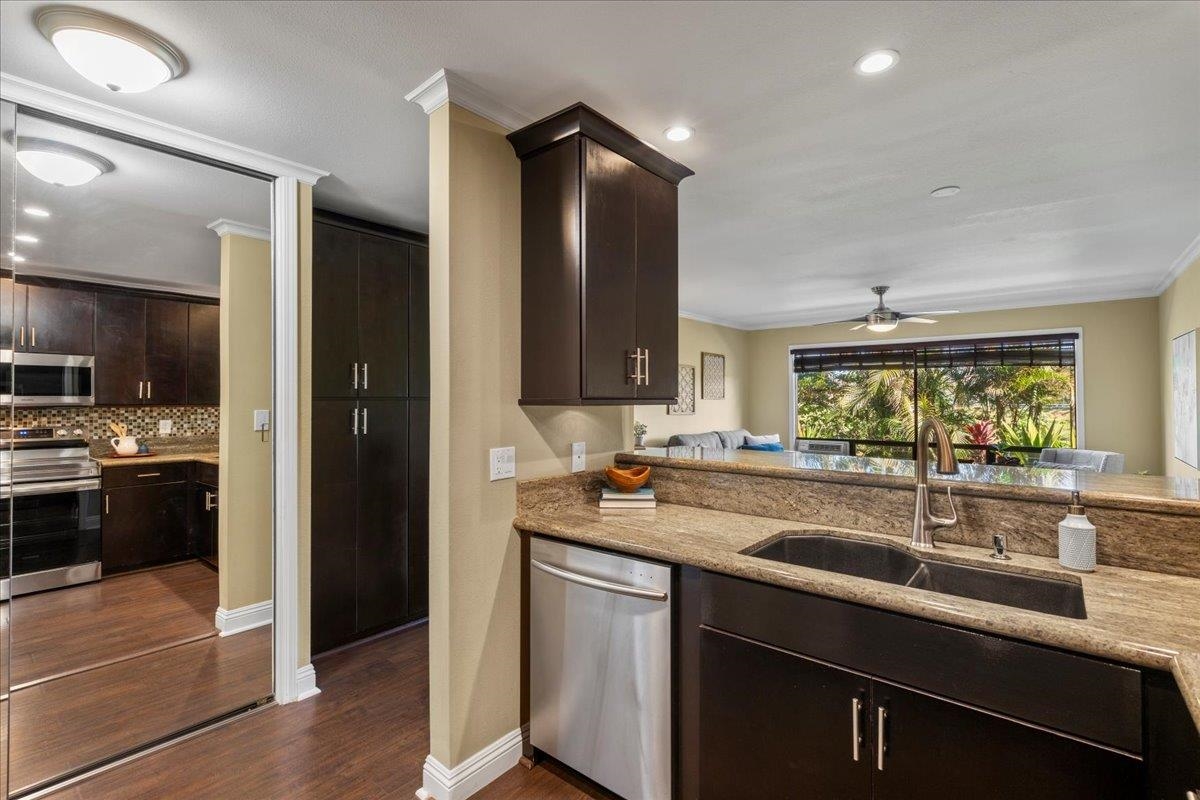 Haleakala Gardens condo # 11B, Kihei, Hawaii - photo 14 of 33