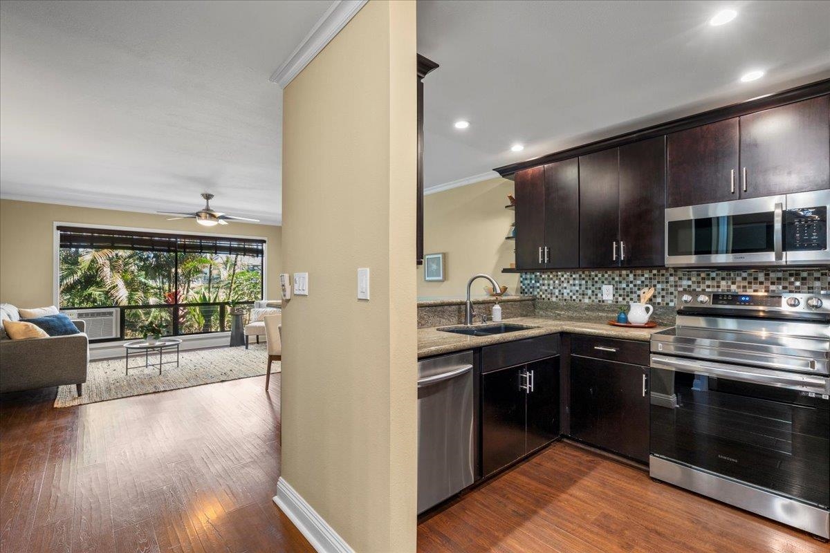 Haleakala Gardens condo # 11B, Kihei, Hawaii - photo 10 of 33