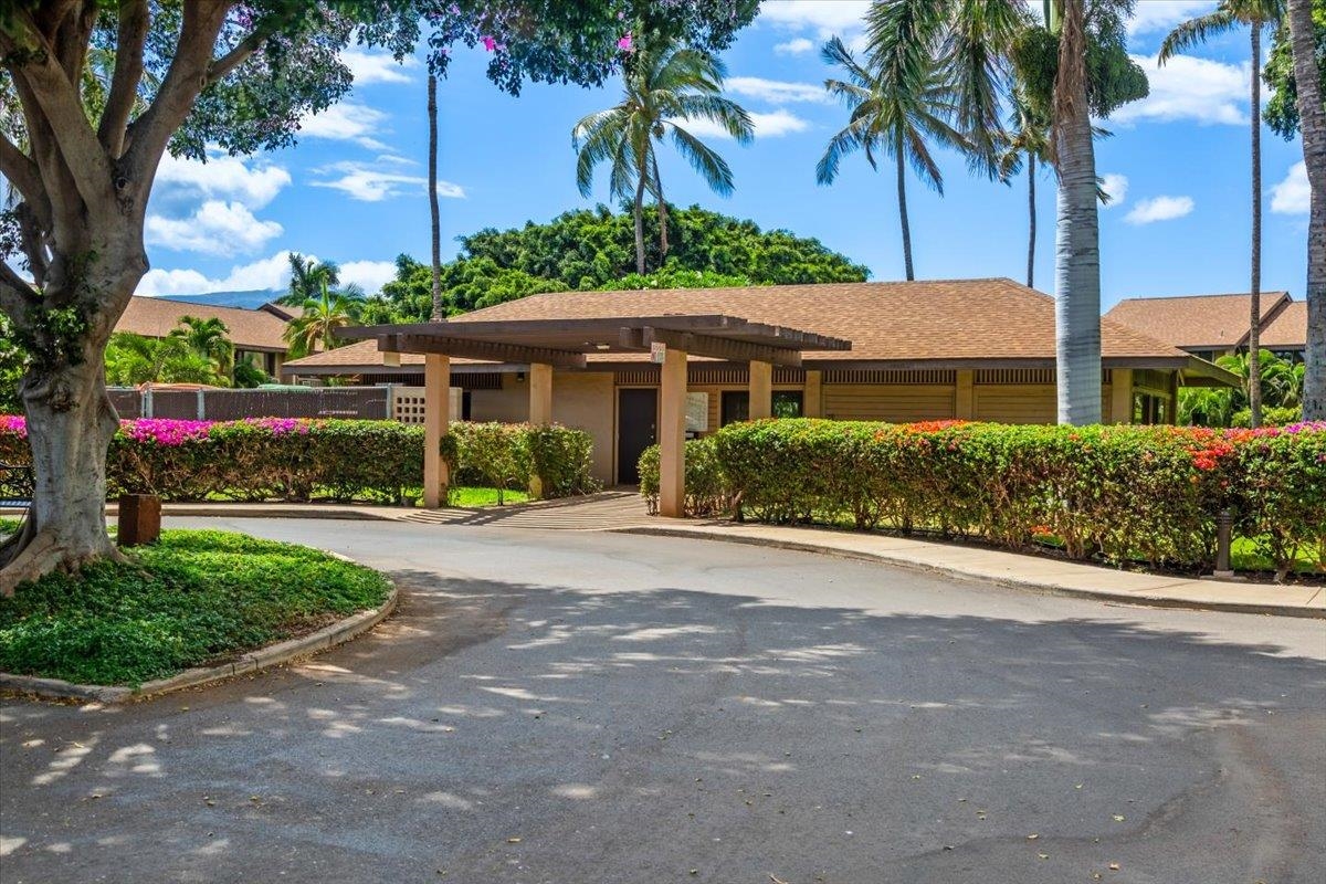 Haleakala Gardens condo # 13F, Kihei, Hawaii - photo 31 of 34