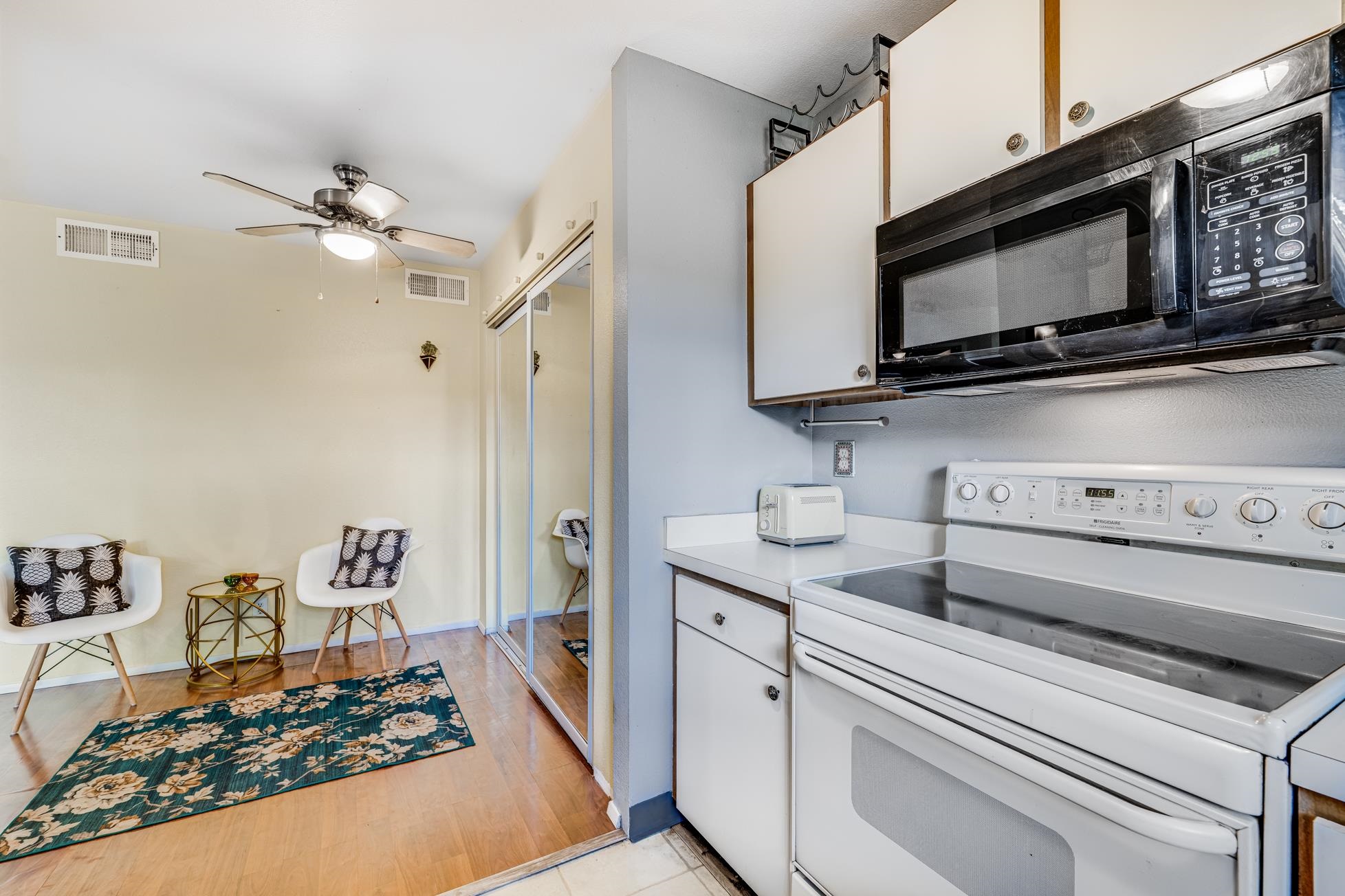 Haleakala Gardens condo # 15D, Kihei, Hawaii - photo 5 of 28