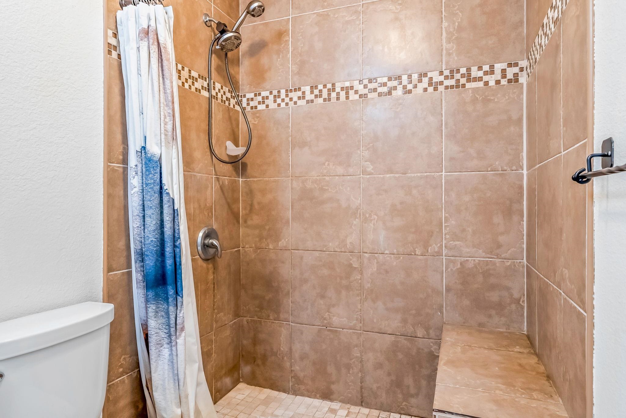 Haleakala Gardens condo # 17E, Kihei, Hawaii - photo 16 of 43