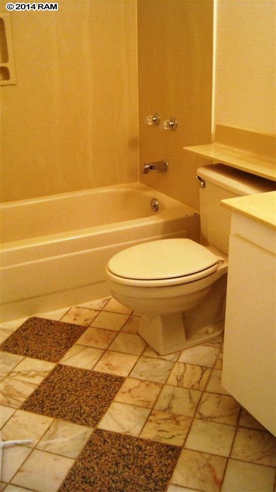 Haleakala Gardens condo # 9G, Kihei, Hawaii - photo 12 of 21