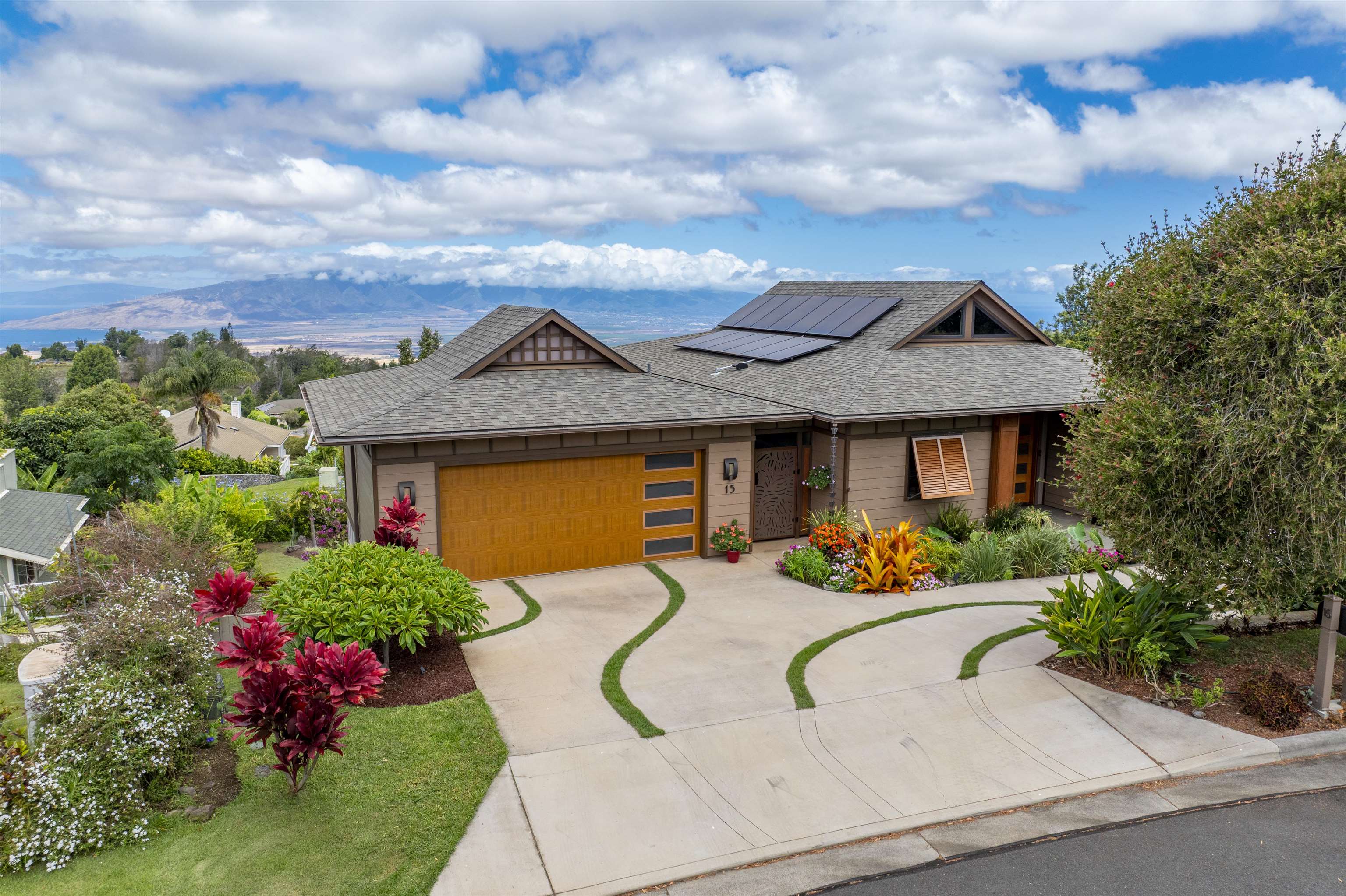 15  Uau Pl Kulamanu, Kula/Ulupalakua/Kanaio home - photo 2 of 40