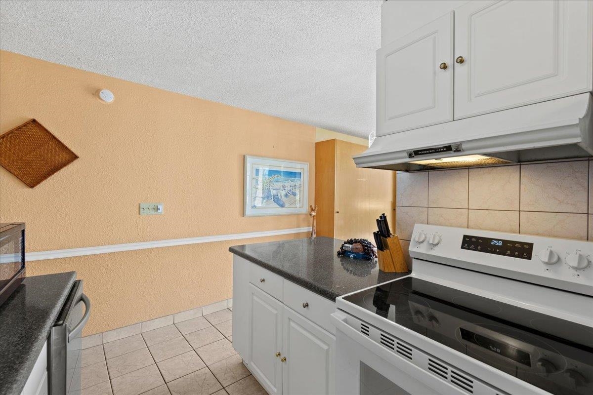 Island Sands condo # 103, Wailuku, Hawaii - photo 20 of 28