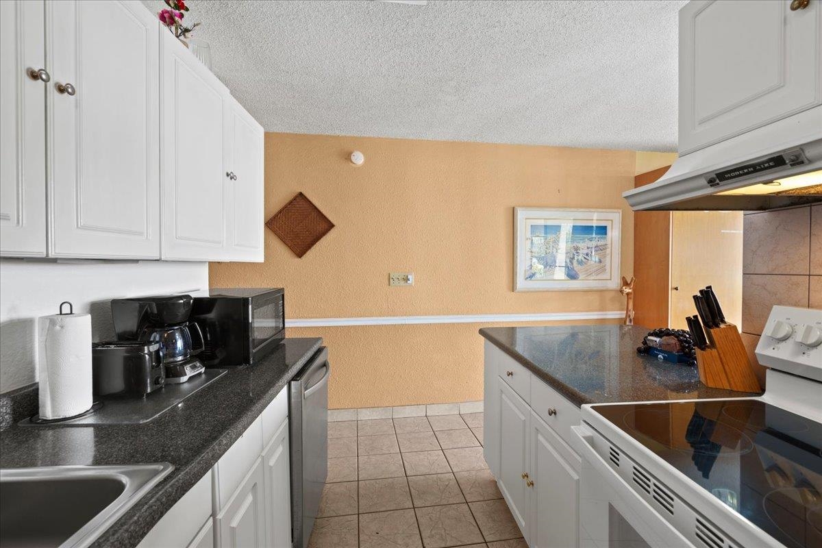 Island Sands condo # 103, Wailuku, Hawaii - photo 21 of 28