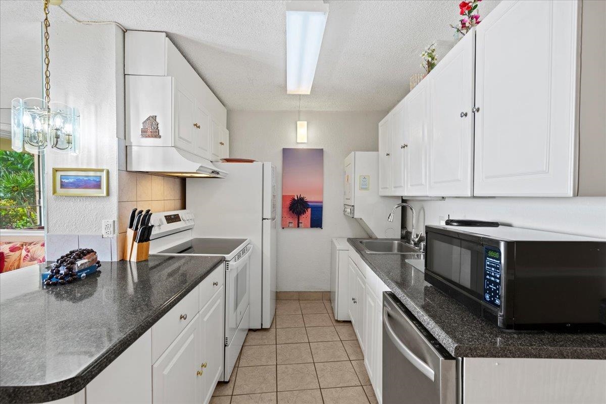 Island Sands condo # 103, Wailuku, Hawaii - photo 9 of 28