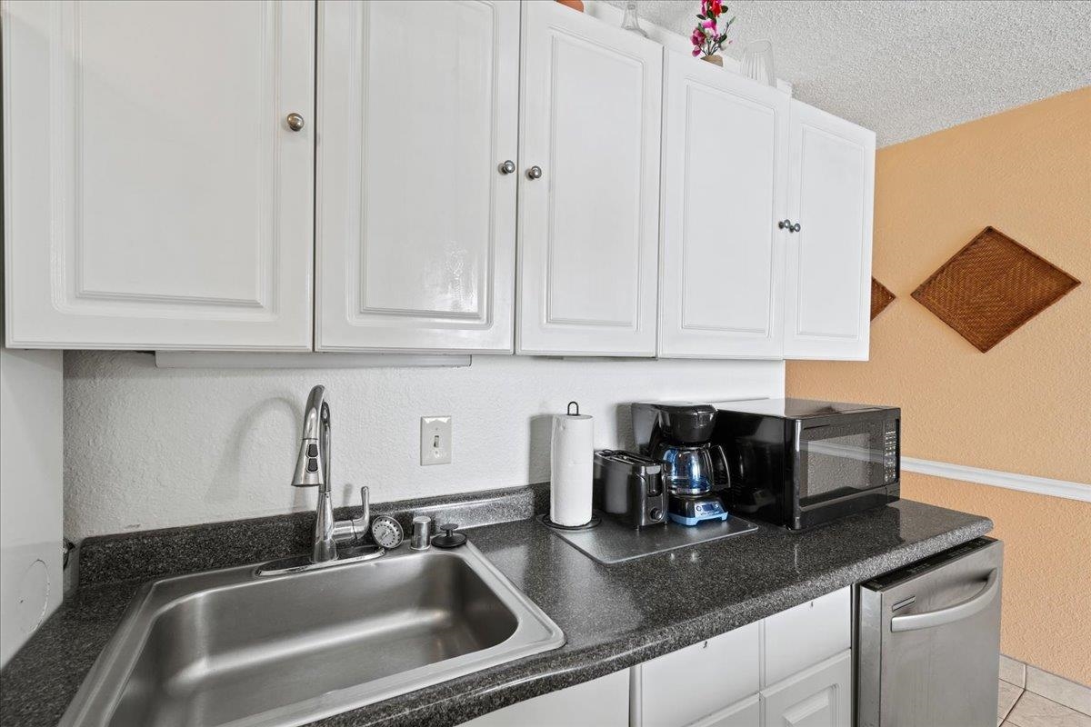 Island Sands condo # 103, Wailuku, Hawaii - photo 10 of 28