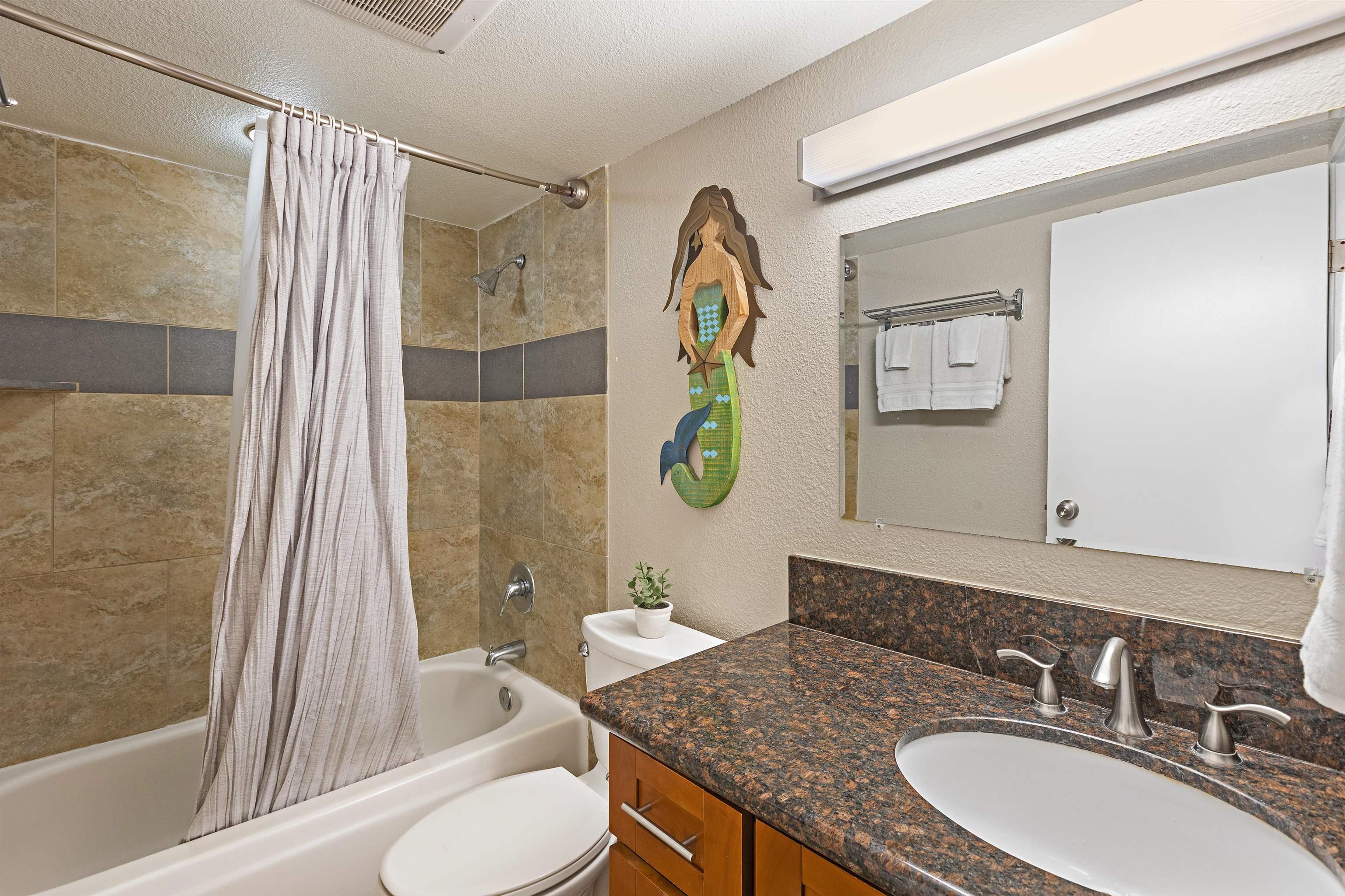 Island Sands condo # 104, Wailuku, Hawaii - photo 14 of 31