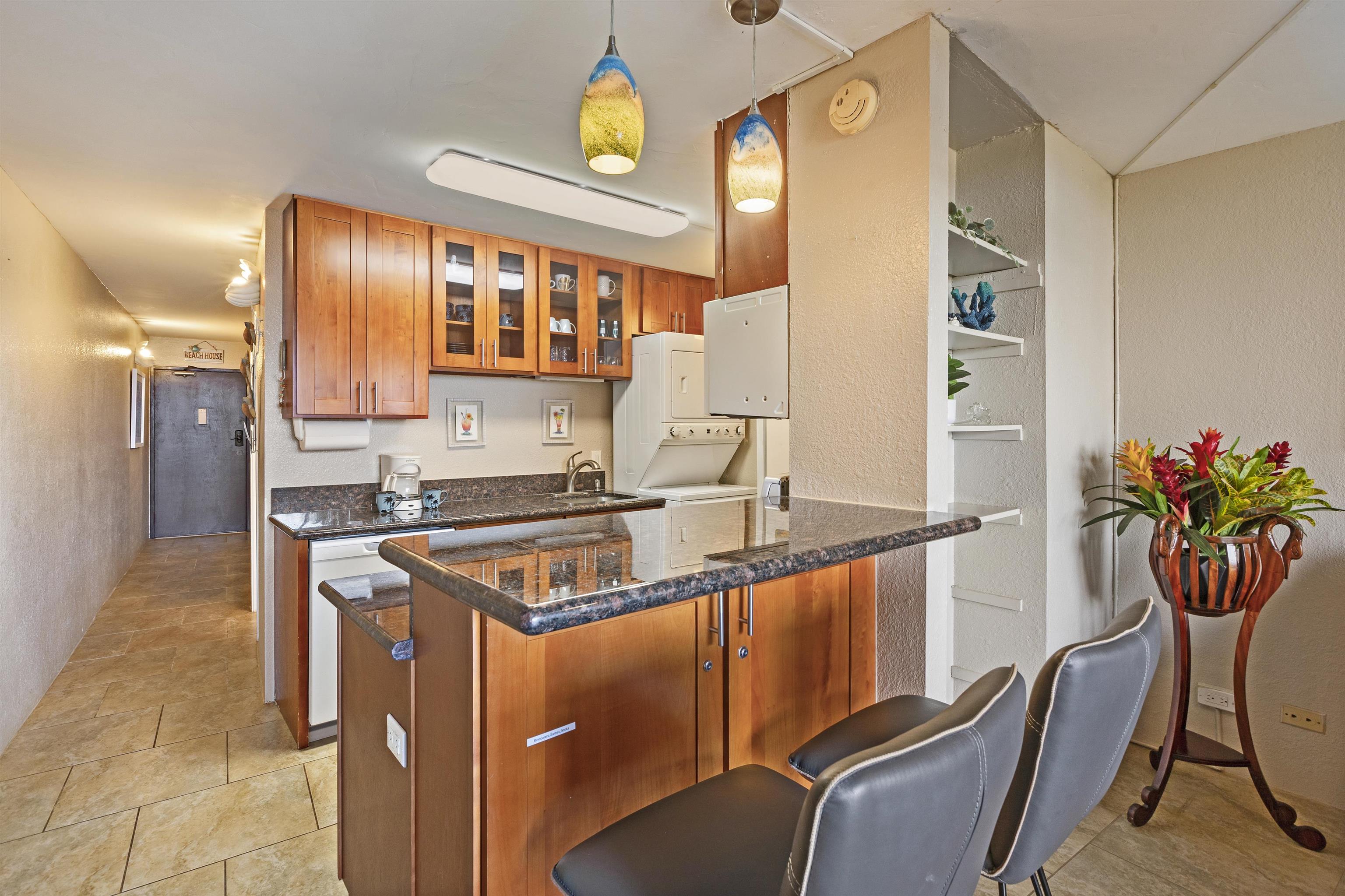 Island Sands condo # 104, Wailuku, Hawaii - photo 5 of 31