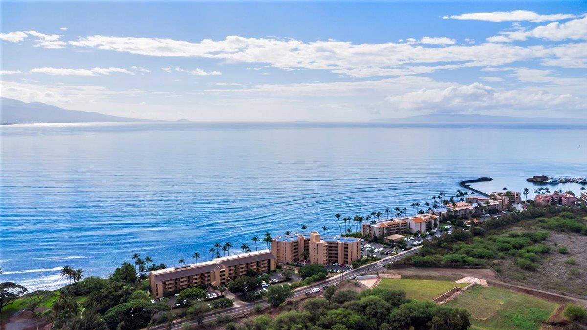 Island Sands condo # 110, Wailuku, Hawaii - photo 35 of 40