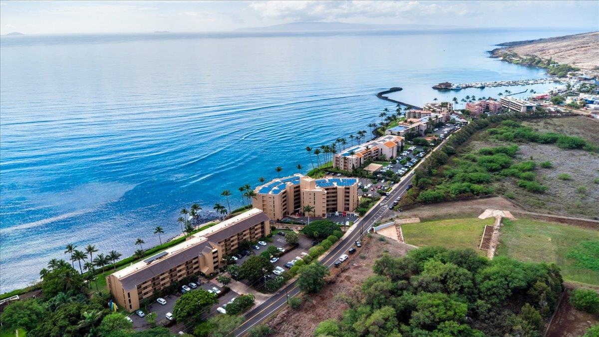 Island Sands condo # 110, Wailuku, Hawaii - photo 38 of 40