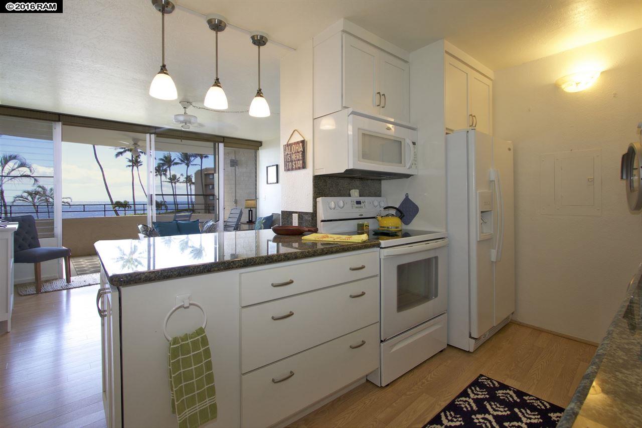 Island Sands condo # 203, Wailuku, Hawaii - photo 5 of 25