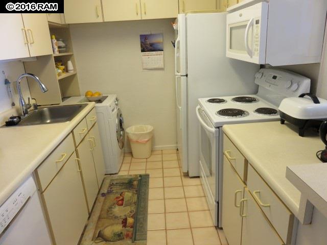 Island Sands condo # 204, Wailuku, Hawaii - photo 5 of 29