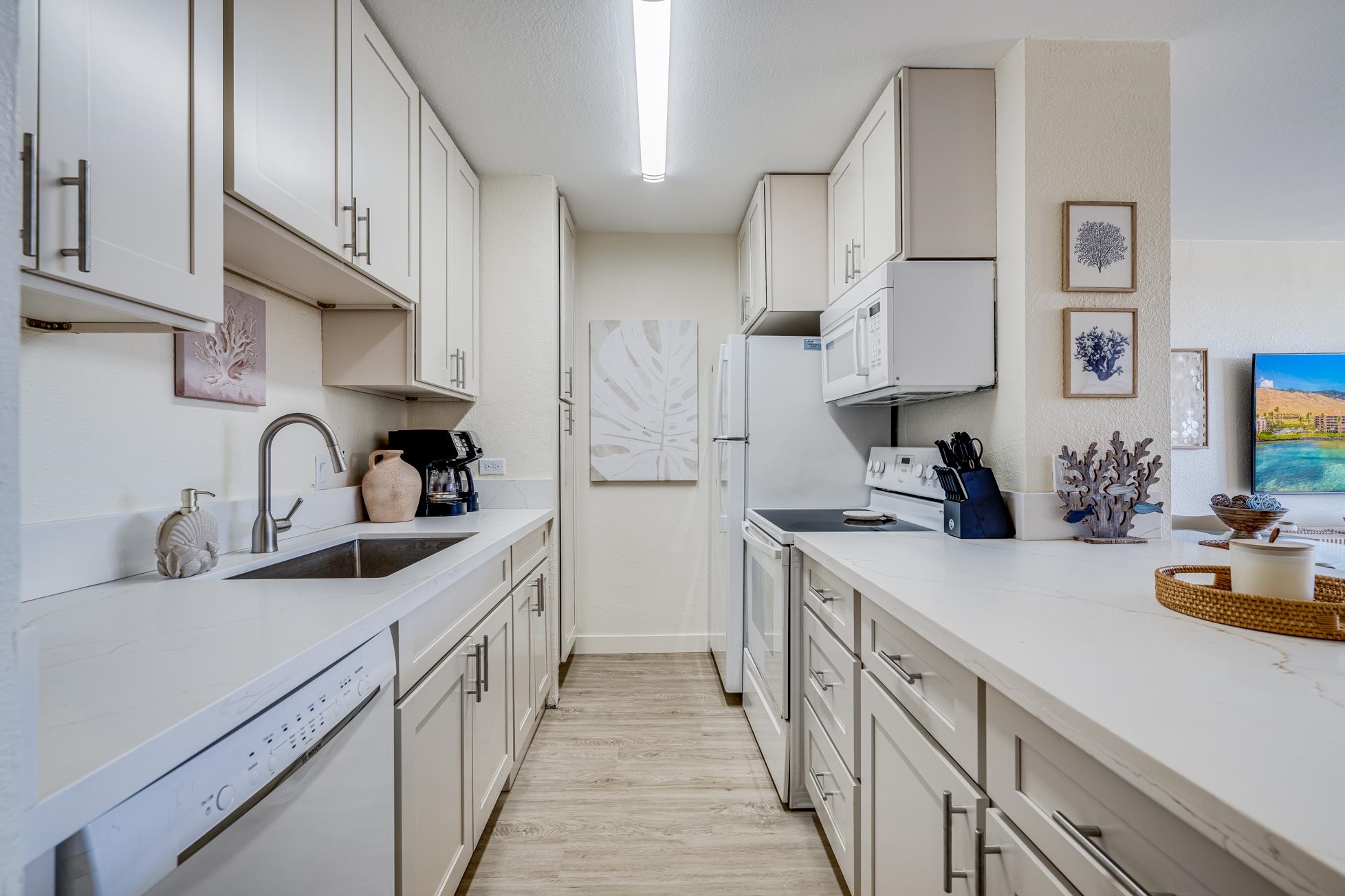 Island Sands condo # 300, Wailuku, Hawaii - photo 11 of 46