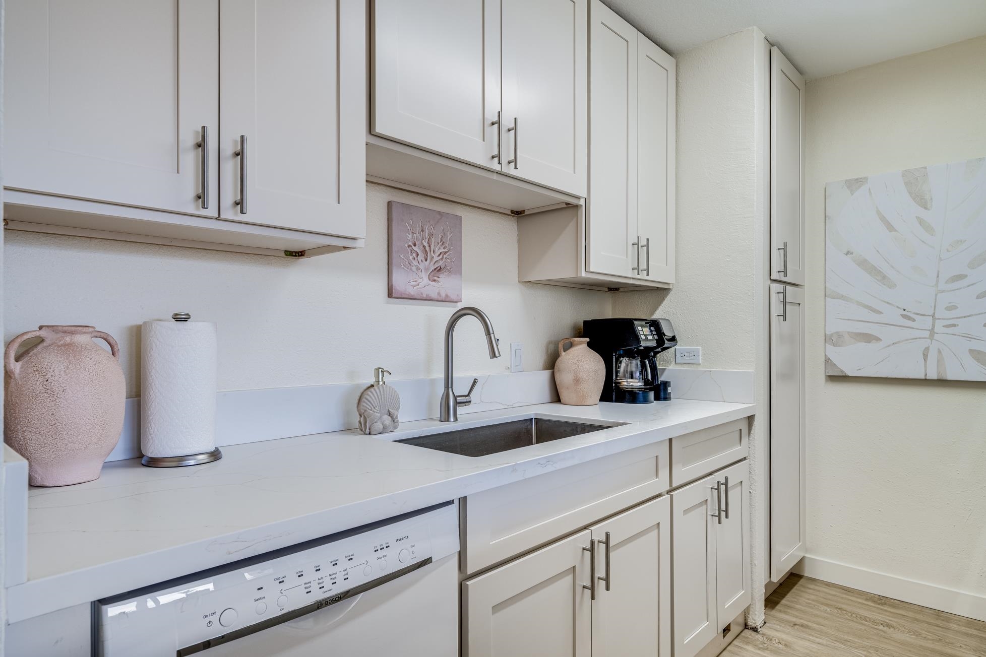 Island Sands condo # 300, Wailuku, Hawaii - photo 12 of 46