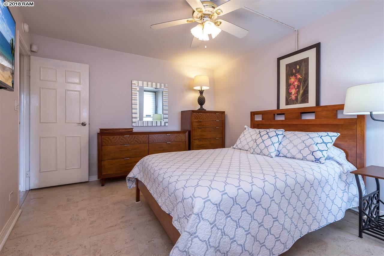 Island Sands condo # 303, Wailuku, Hawaii - photo 13 of 30