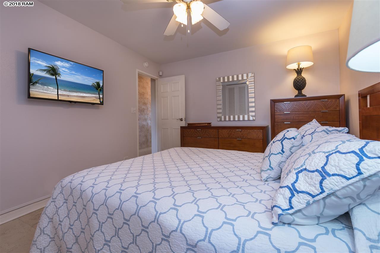 Island Sands condo # 303, Wailuku, Hawaii - photo 14 of 30