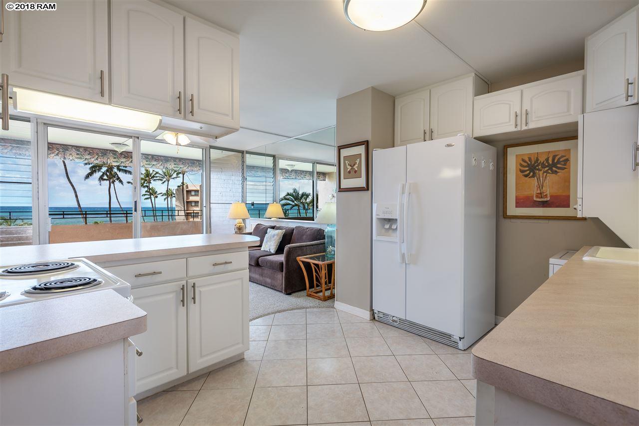 Island Sands condo # 303, Wailuku, Hawaii - photo 9 of 30