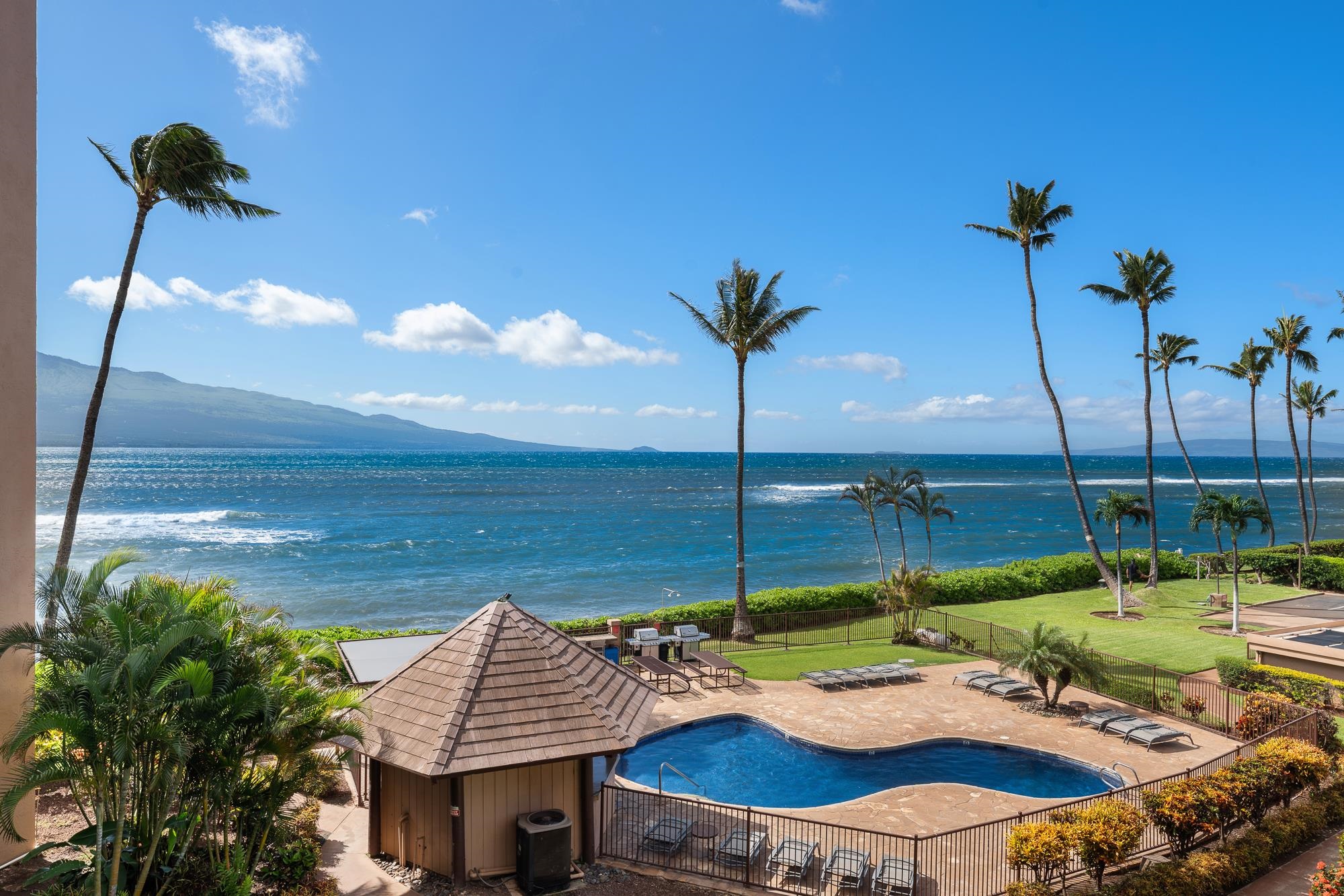 Island Sands condo # 303, Wailuku, Hawaii - photo 31 of 32