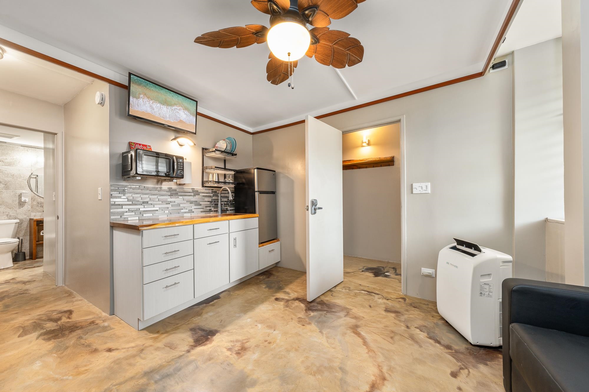 Island Sands condo # 511, Wailuku, Hawaii - photo 25 of 40