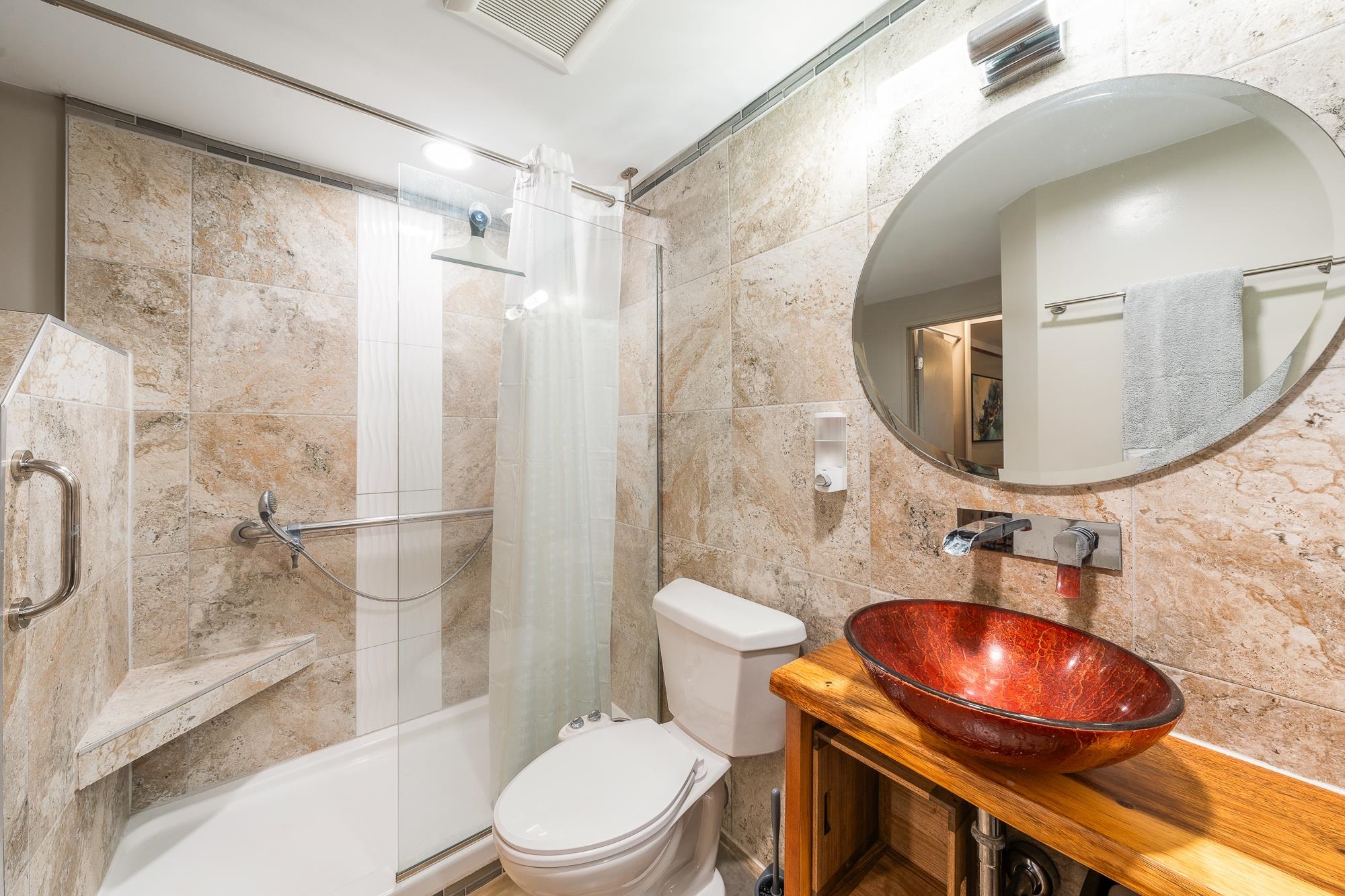 Island Sands condo # 511, Wailuku, Hawaii - photo 27 of 38