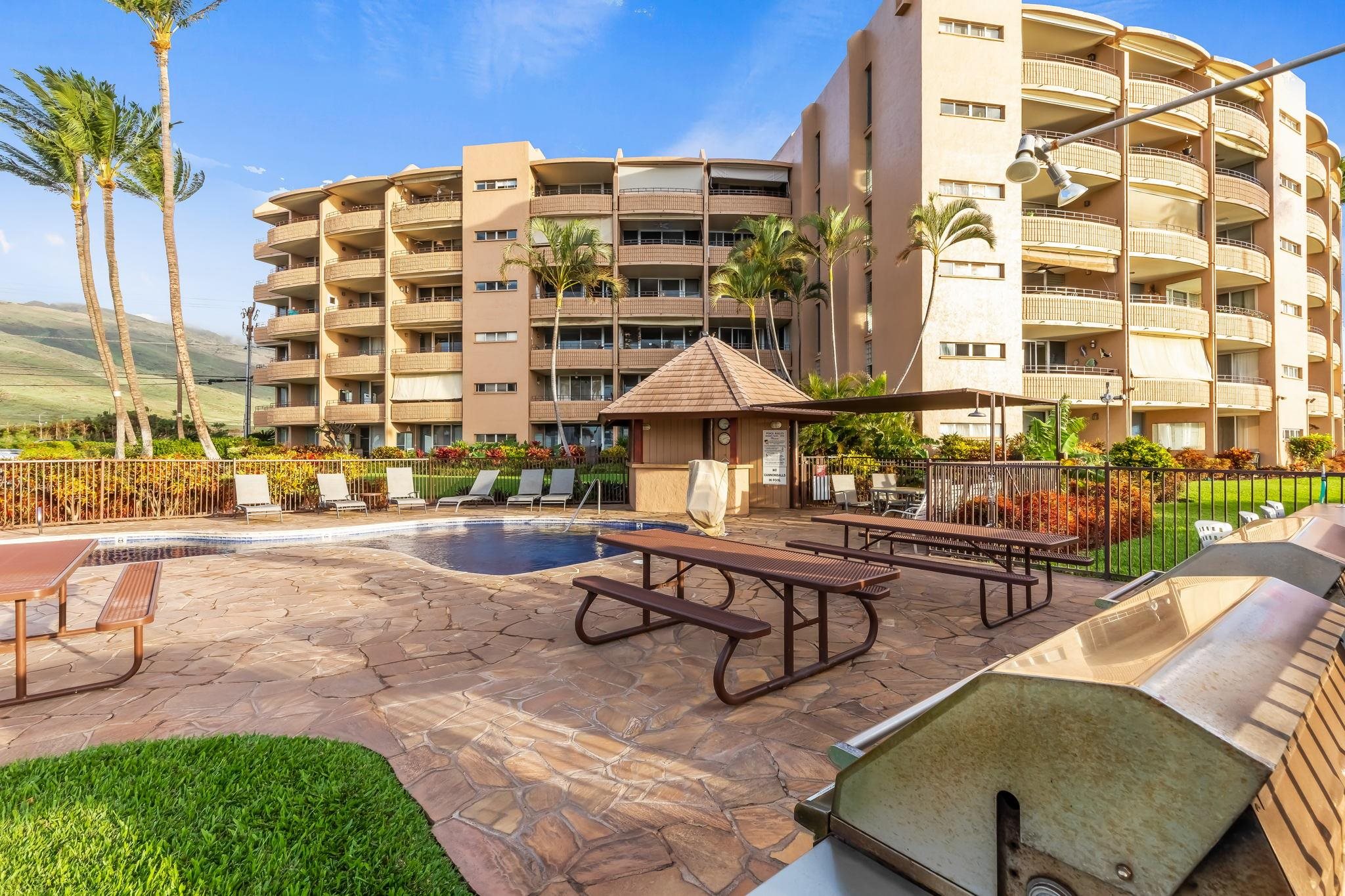 Island Sands condo # 511, Wailuku, Hawaii - photo 32 of 38