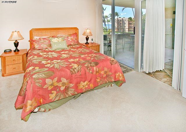 Island Sands condo # 305, Wailuku, Hawaii - photo 7 of 10