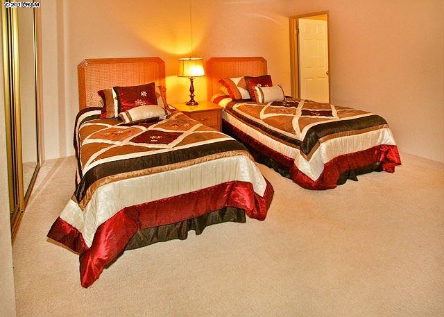 Island Sands condo # 305, Wailuku, Hawaii - photo 8 of 10