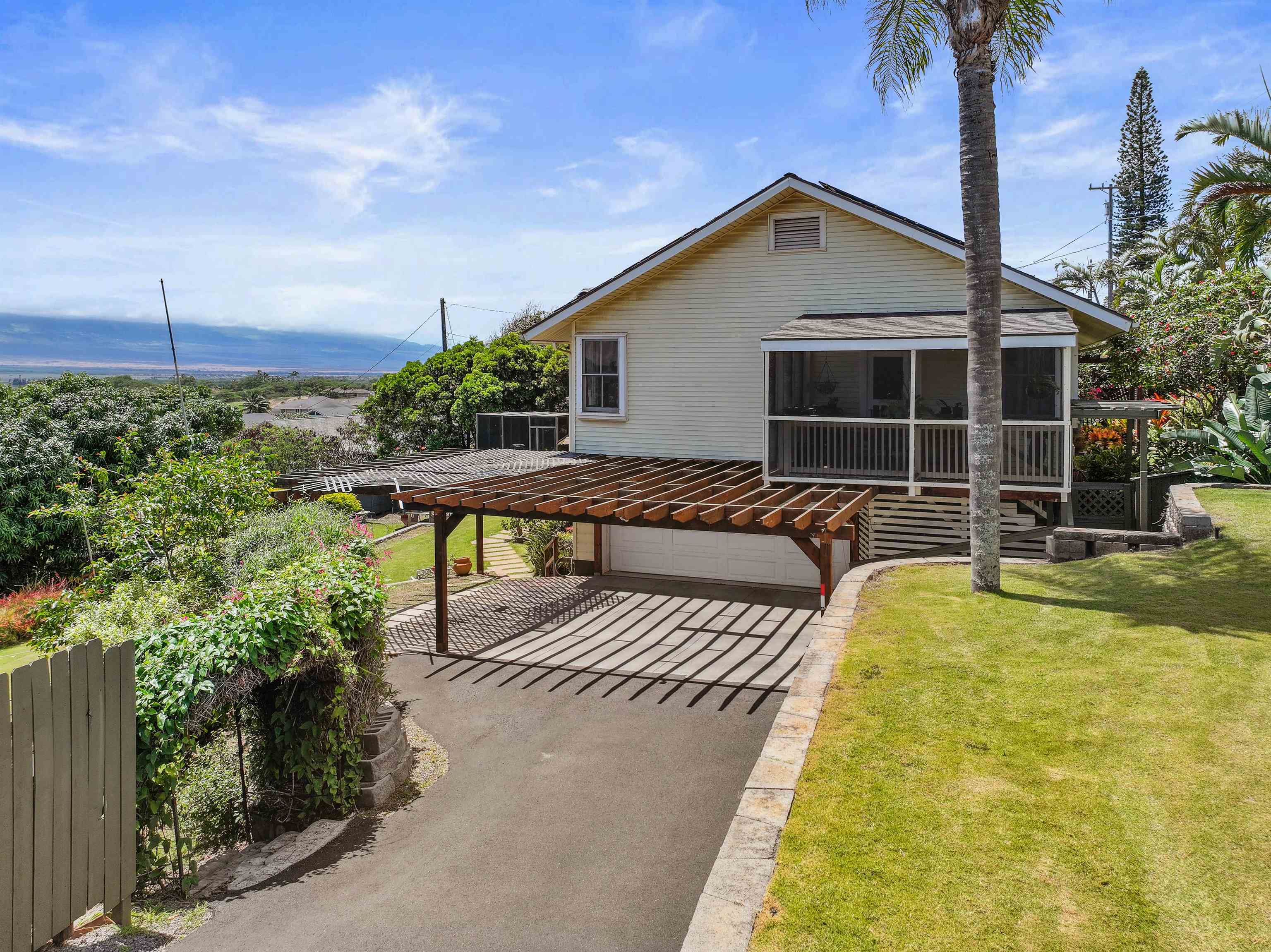 150  Naniloa Dr Original Sand Hills Area, Wailuku home - photo 11 of 50