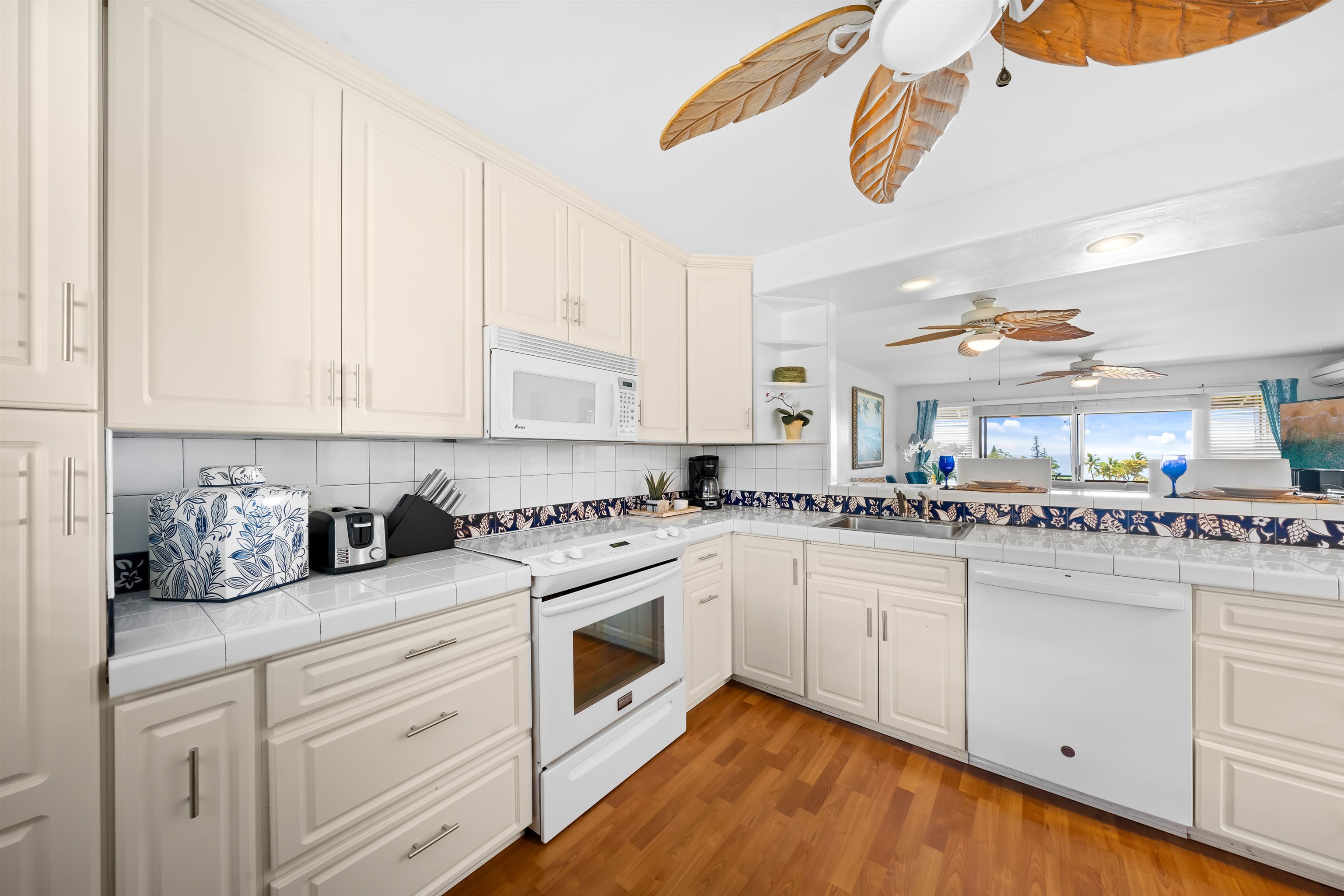 Kaanapali Plantation condo # 10, Lahaina, Hawaii - photo 17 of 26