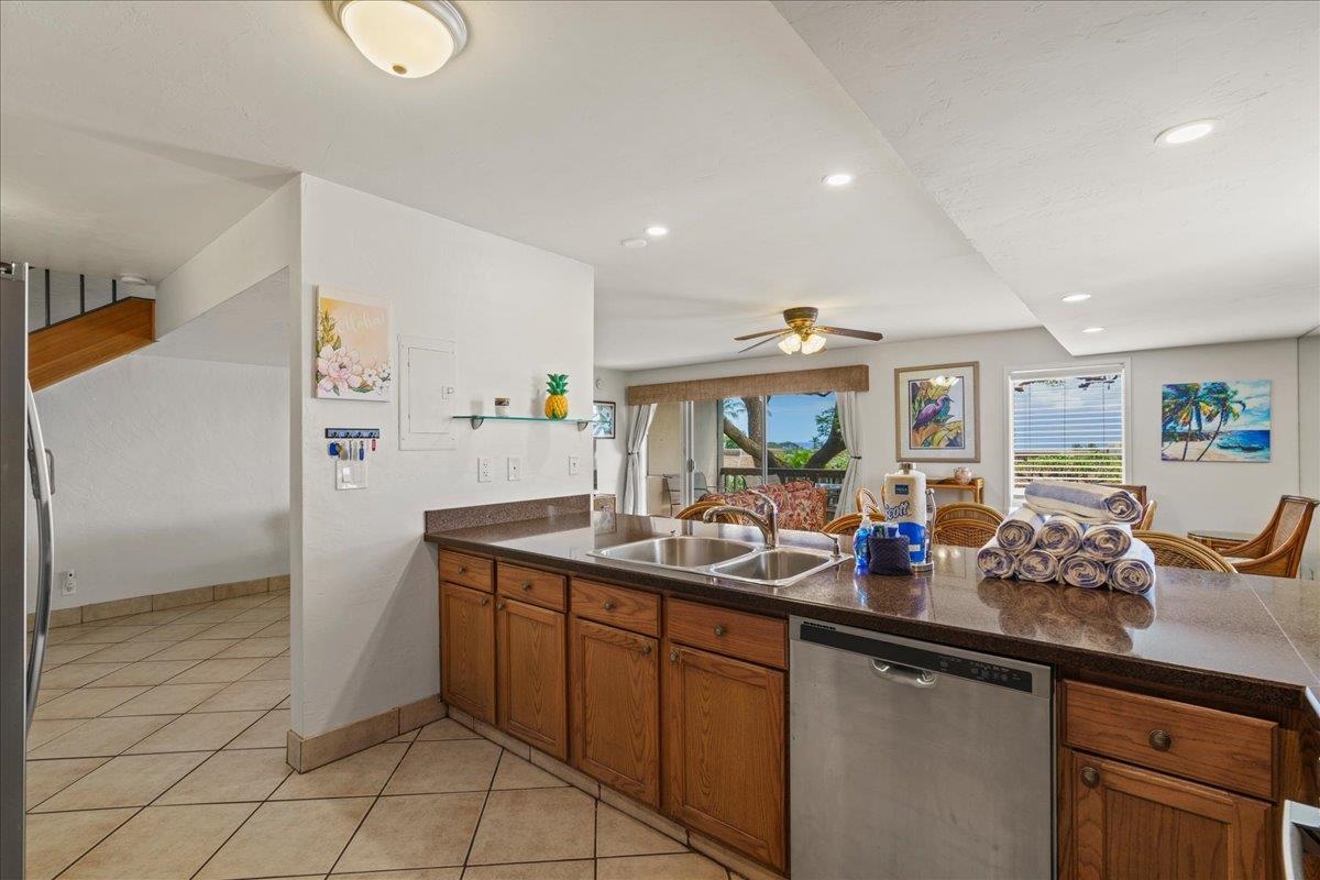 Kaanapali Plantation condo # 15, Lahaina, Hawaii - photo 18 of 46
