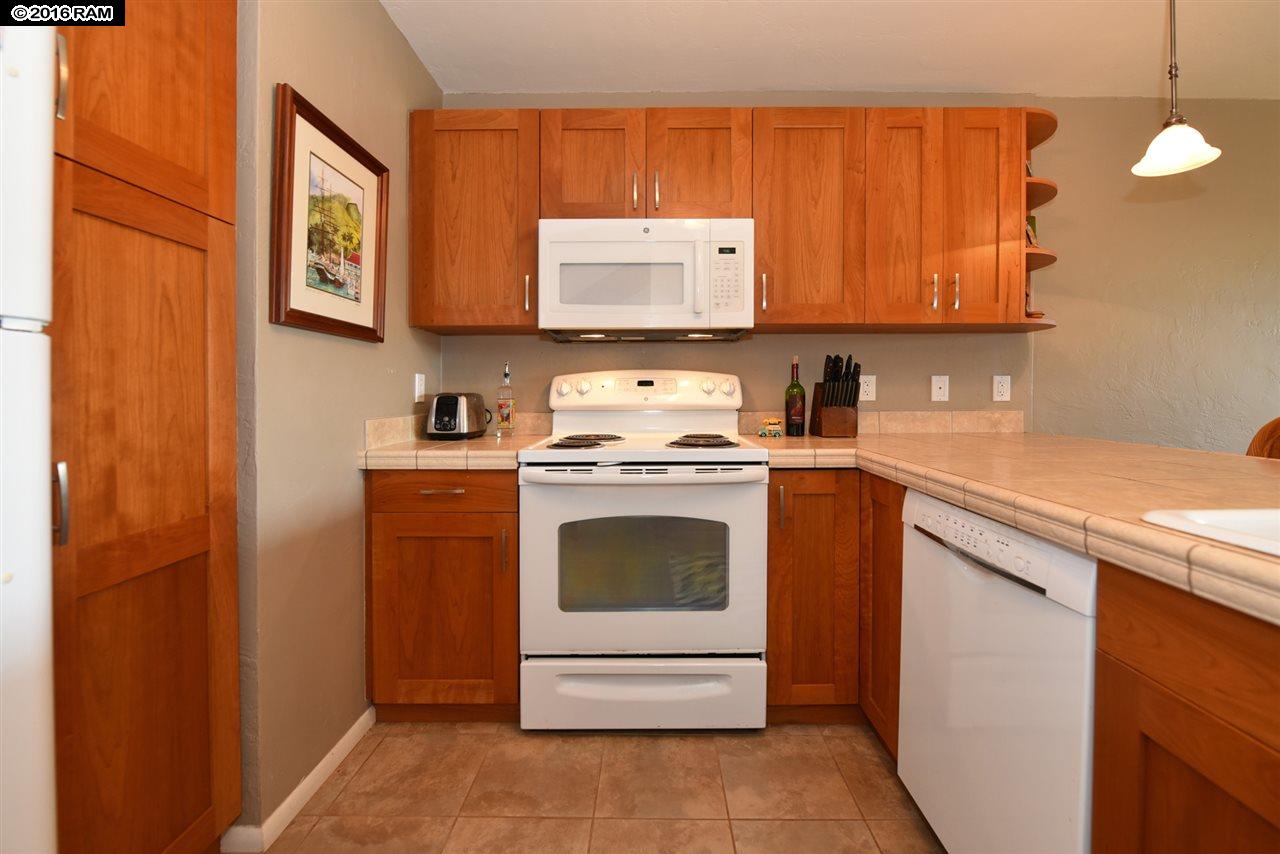 Kaanapali Plantation condo # 29, Lahaina, Hawaii - photo 13 of 30