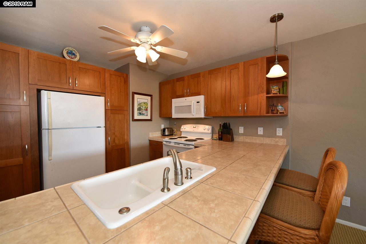 Kaanapali Plantation condo # 29, Lahaina, Hawaii - photo 9 of 30