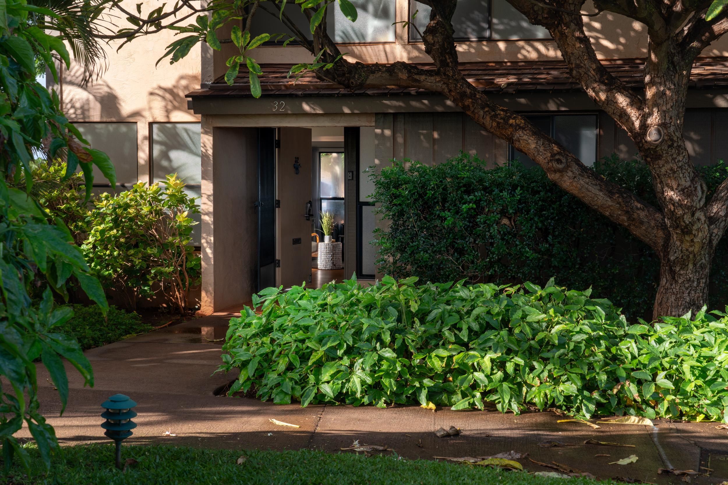 Kaanapali Plantation condo # 32, Lahaina, Hawaii - photo 5 of 41