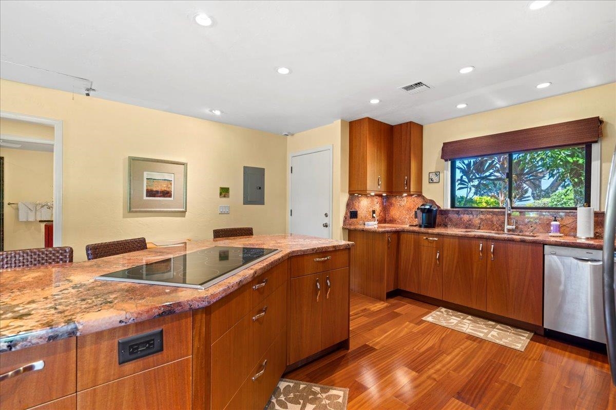 Kaanapali Plantation condo # 36, Lahaina, Hawaii - photo 7 of 31